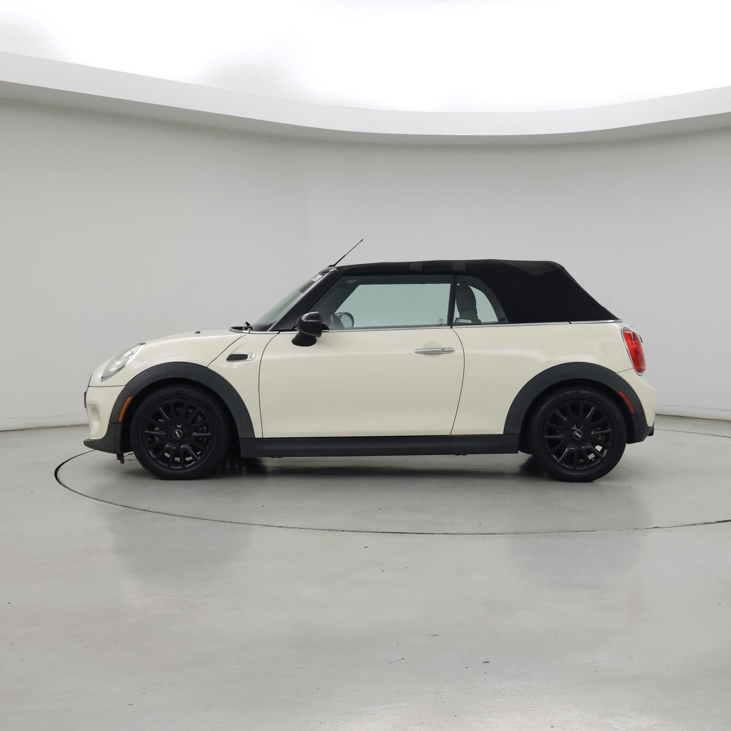 Thumbnail: 2016 MINI Cooper - 3
