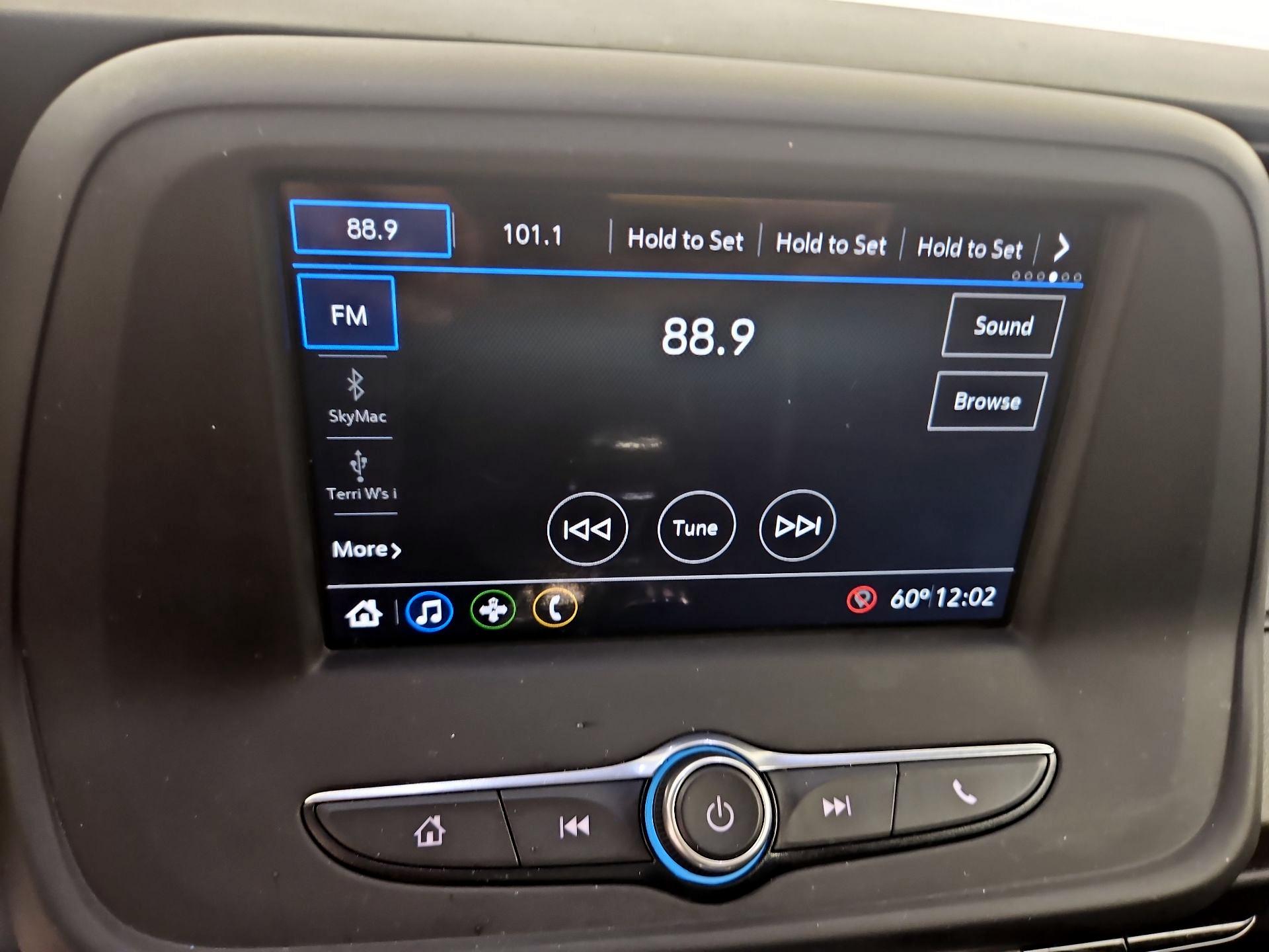 Thumbnail: 2019 Chevrolet Camaro - 14