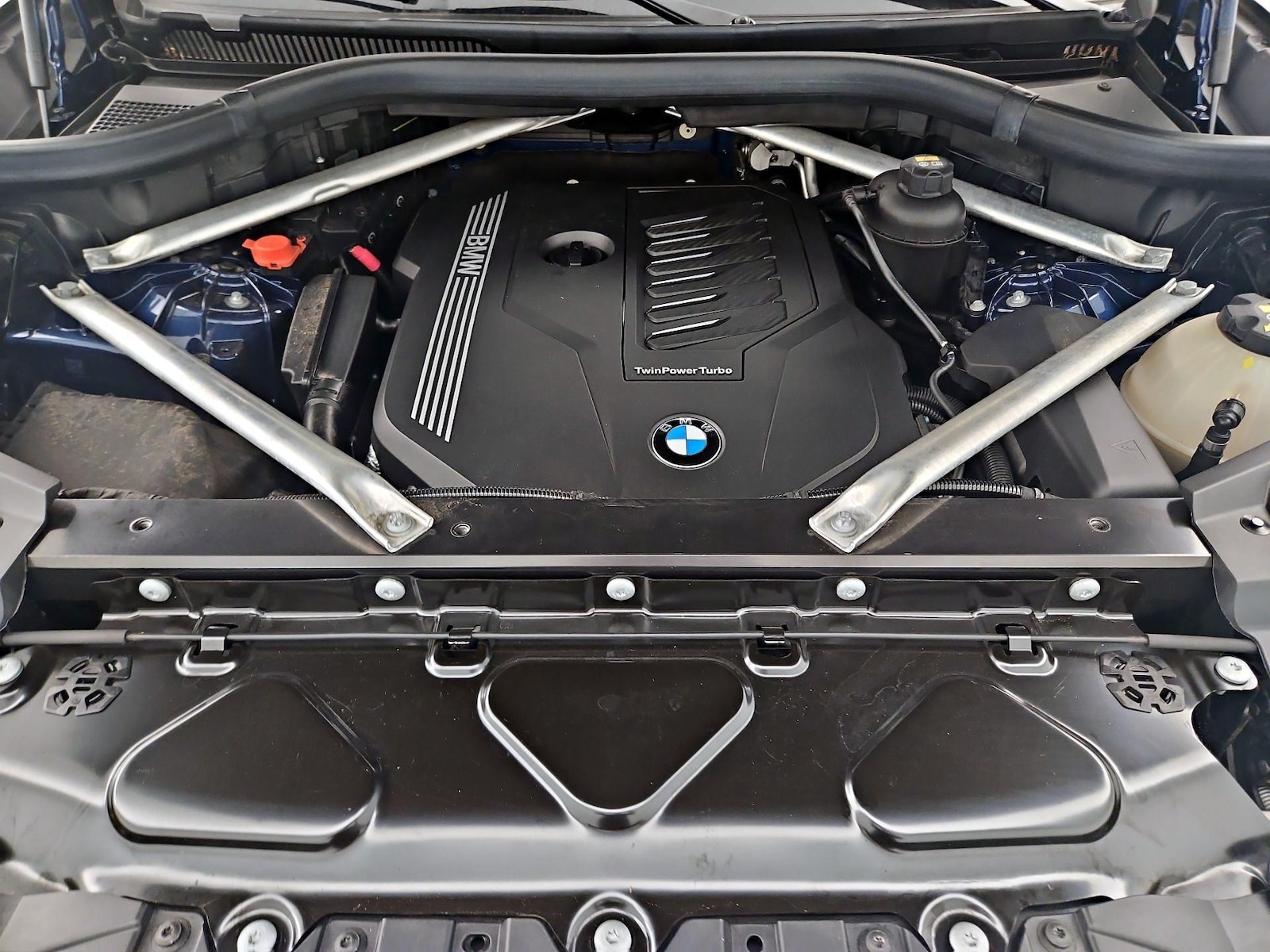 2020 BMW X5 40i - Photo 24