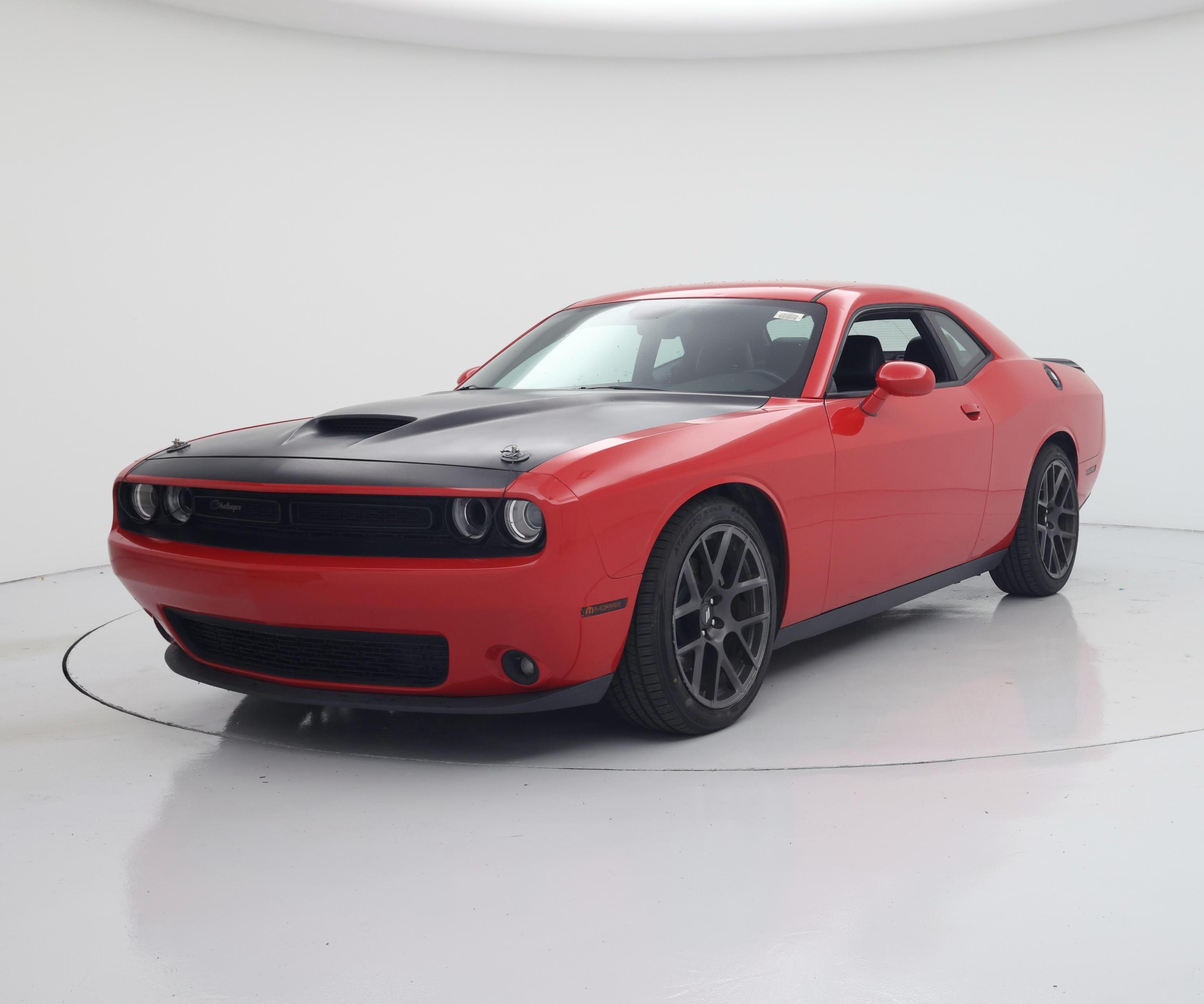 Thumbnail: 2018 Dodge Challenger - 4