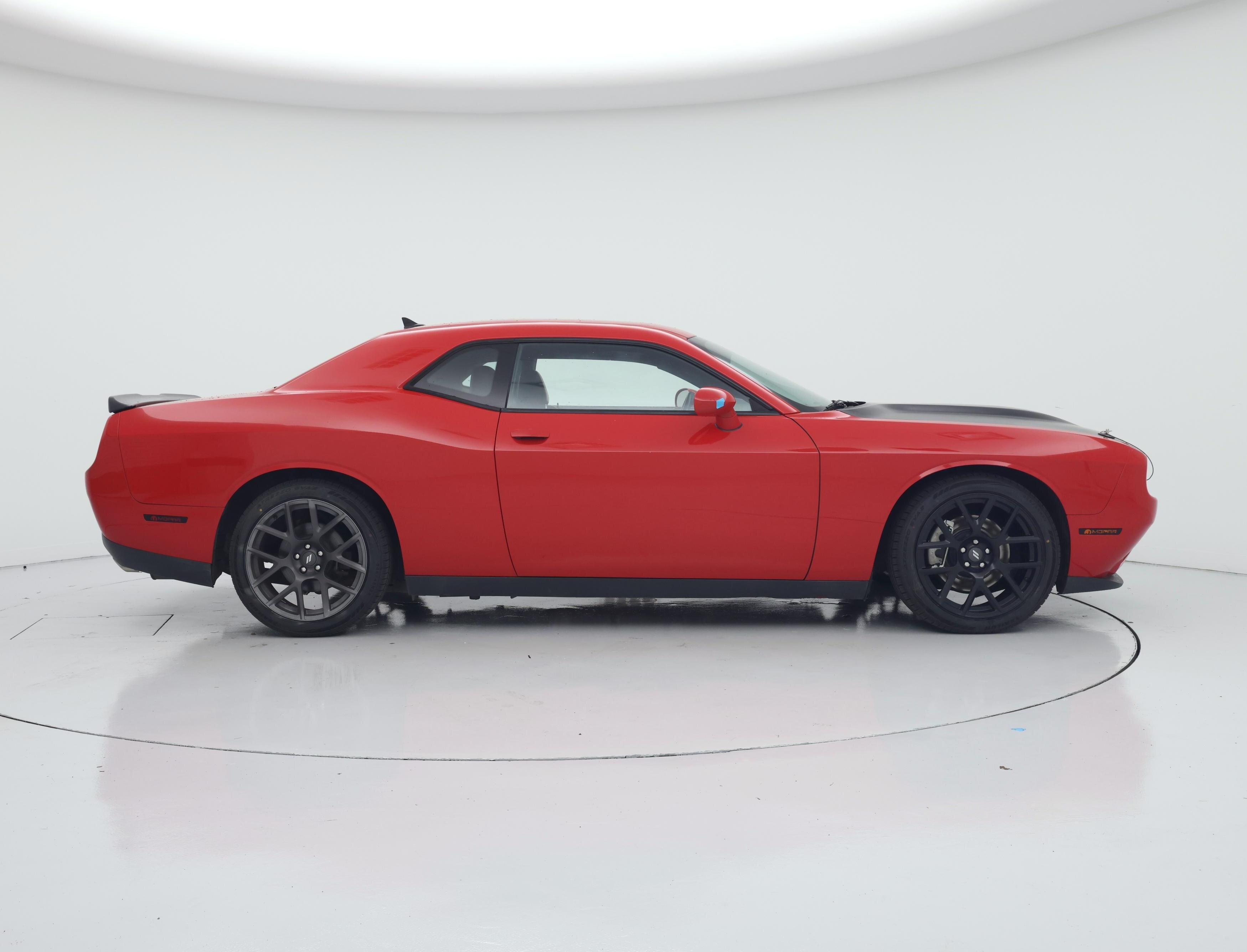 Thumbnail: 2018 Dodge Challenger - 7