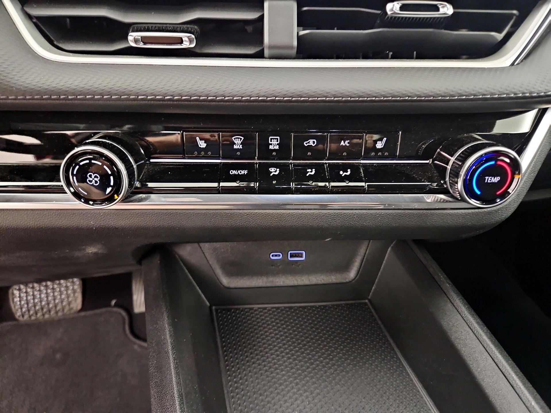 Thumbnail: 2025 Chevrolet Equinox - 17