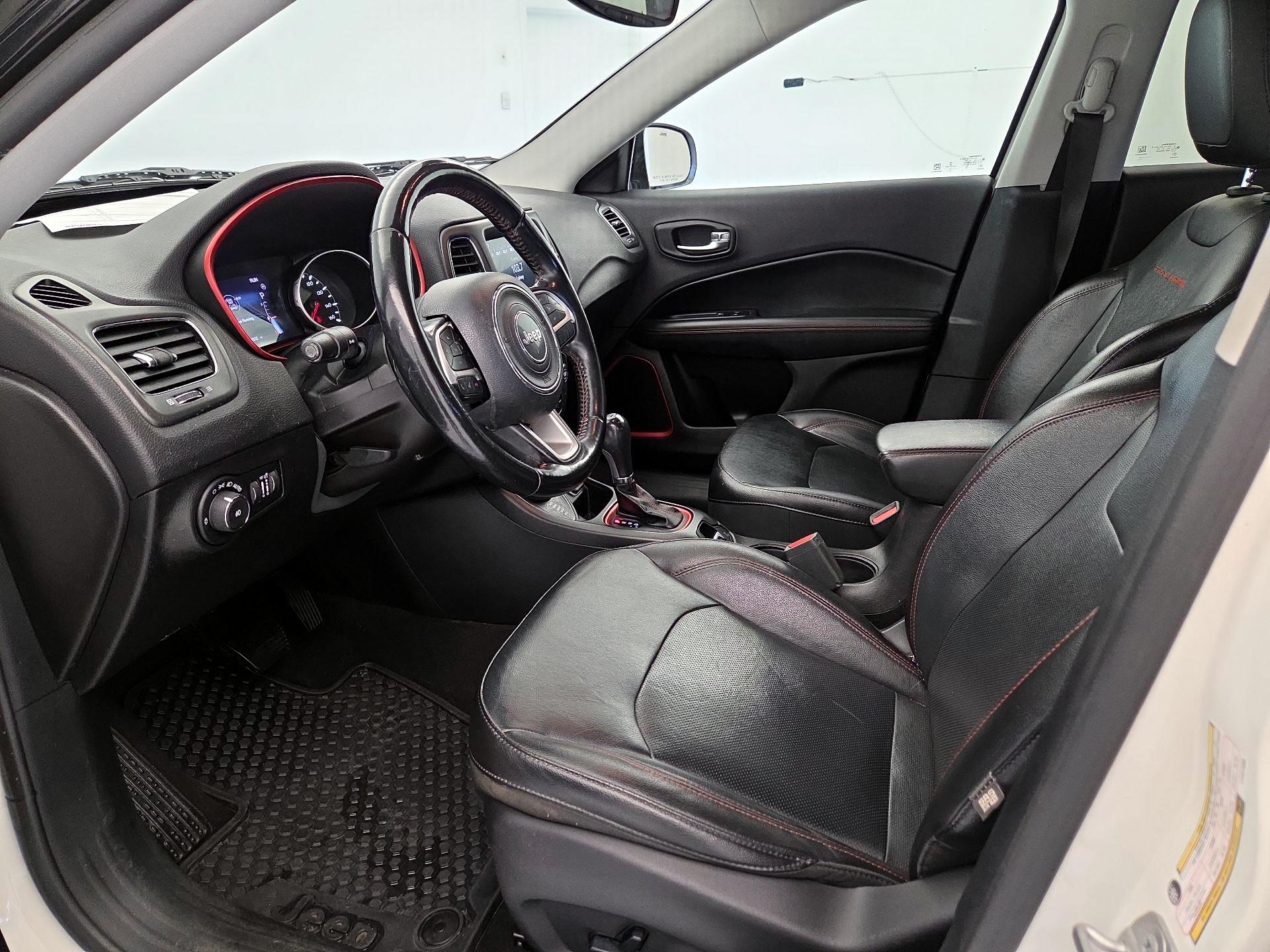 Thumbnail: 2020 Jeep Compass - 11