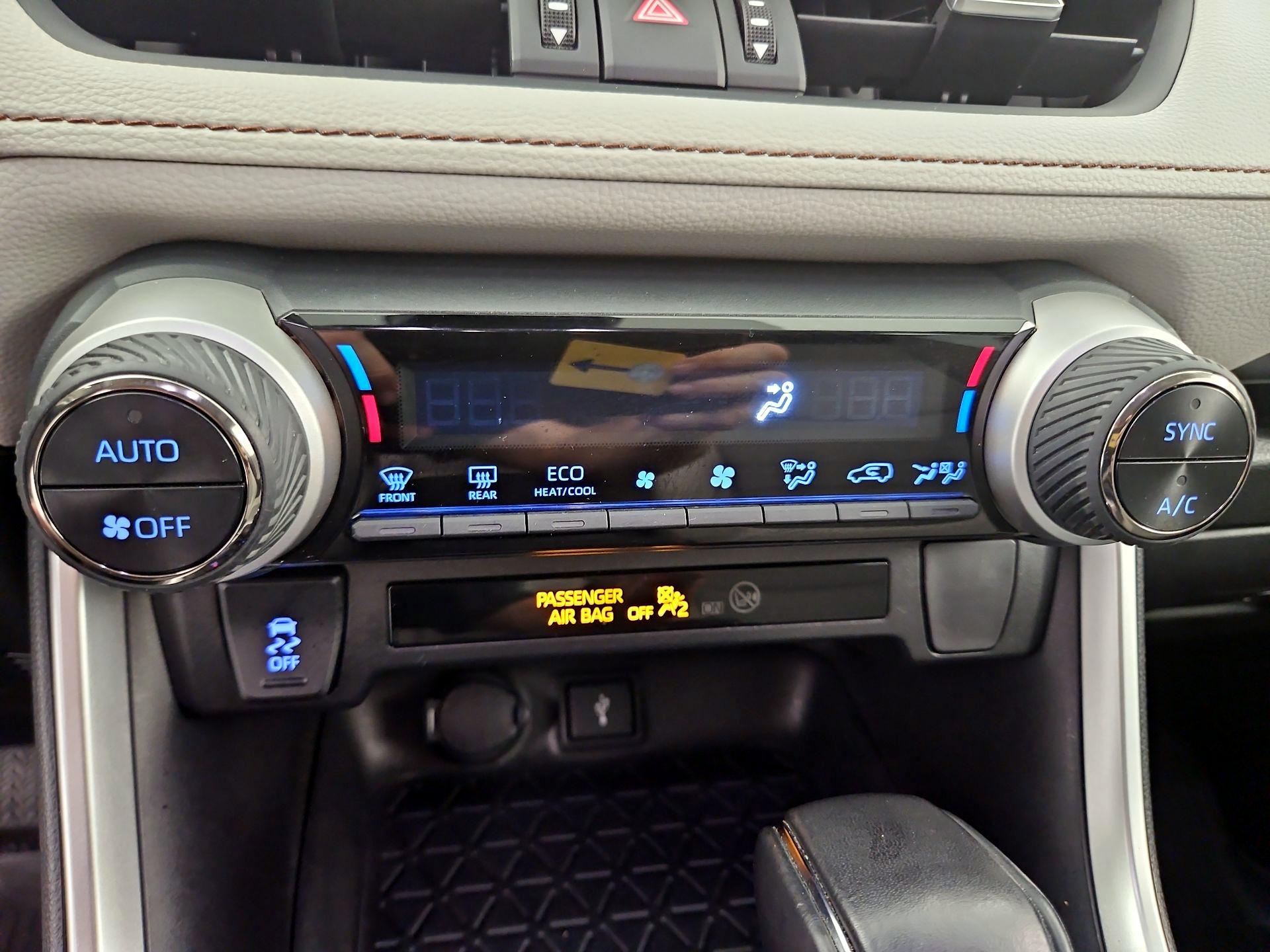 Thumbnail: 2022 Toyota RAV4 - 16