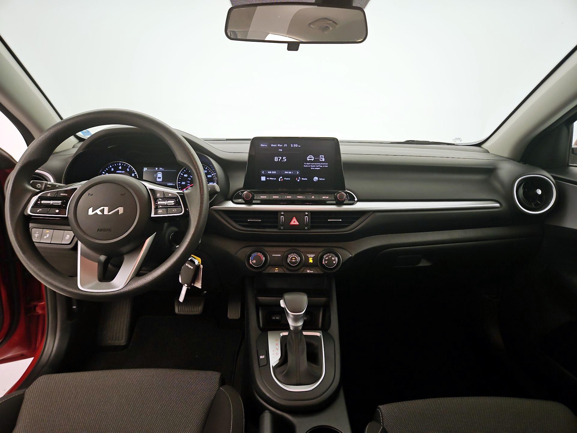 Thumbnail: 2024 Kia Forte - 9