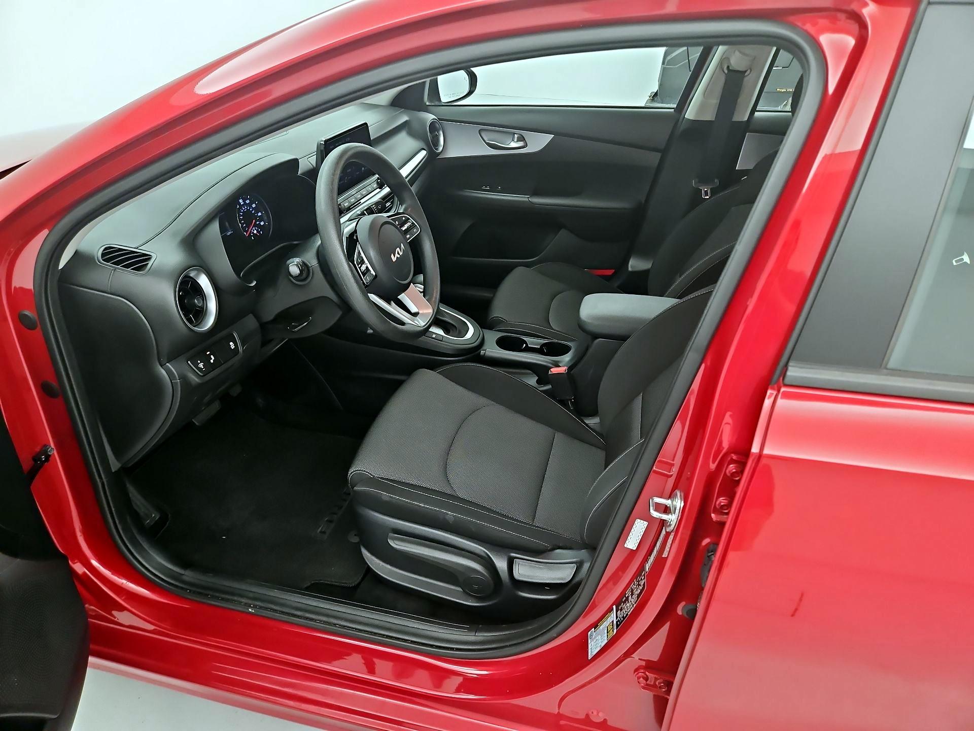 Thumbnail: 2024 Kia Forte - 11