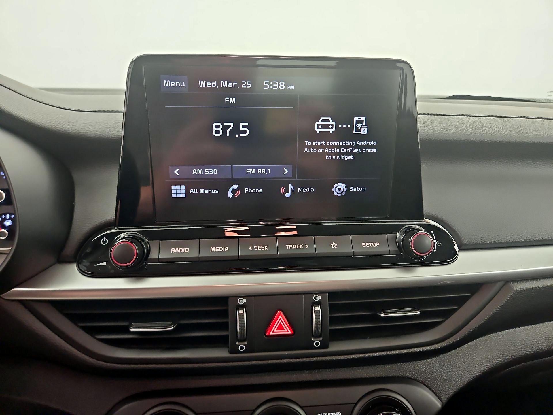 Thumbnail: 2024 Kia Forte - 15