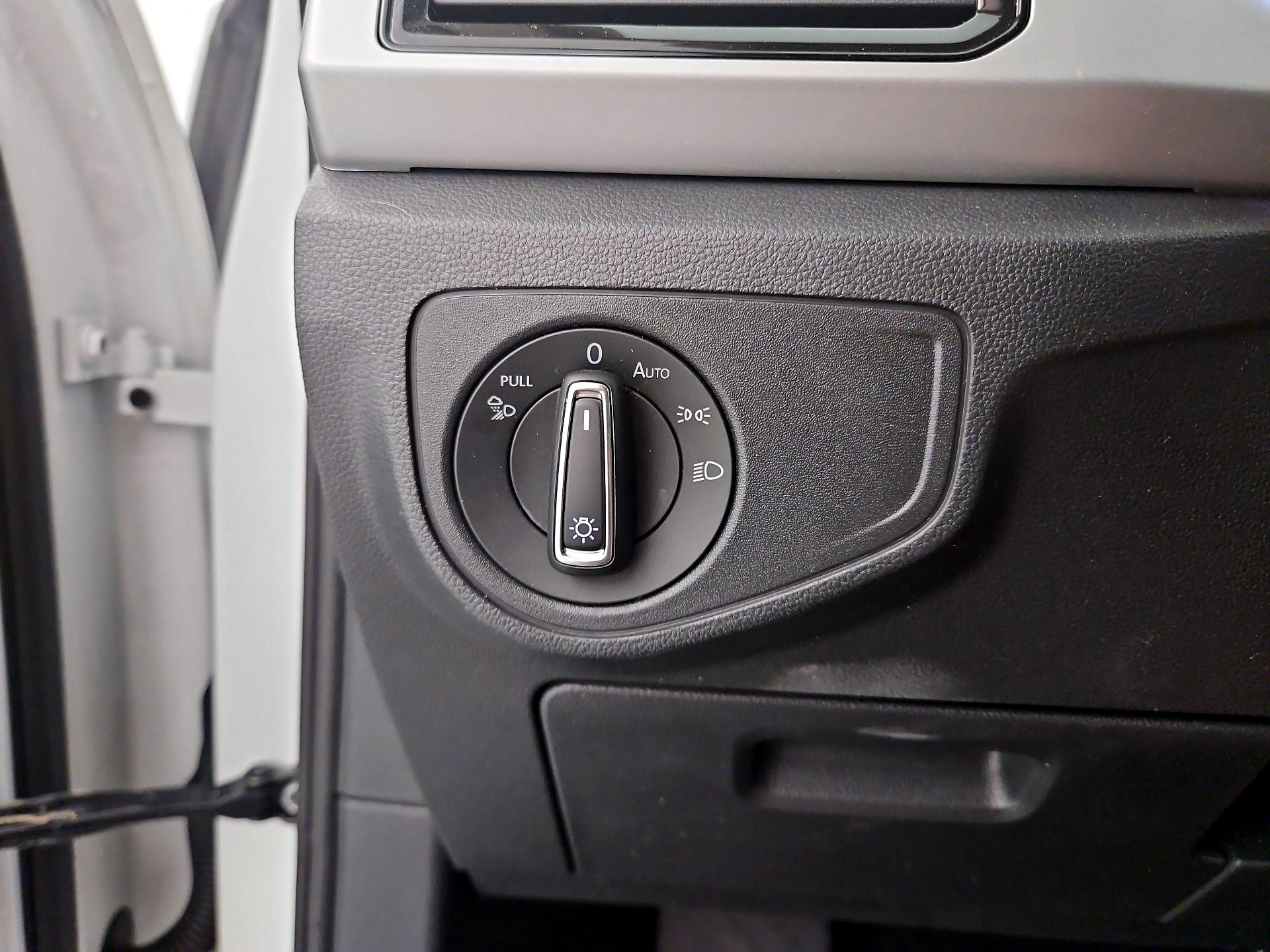 Thumbnail: 2023 Volkswagen Atlas - 13