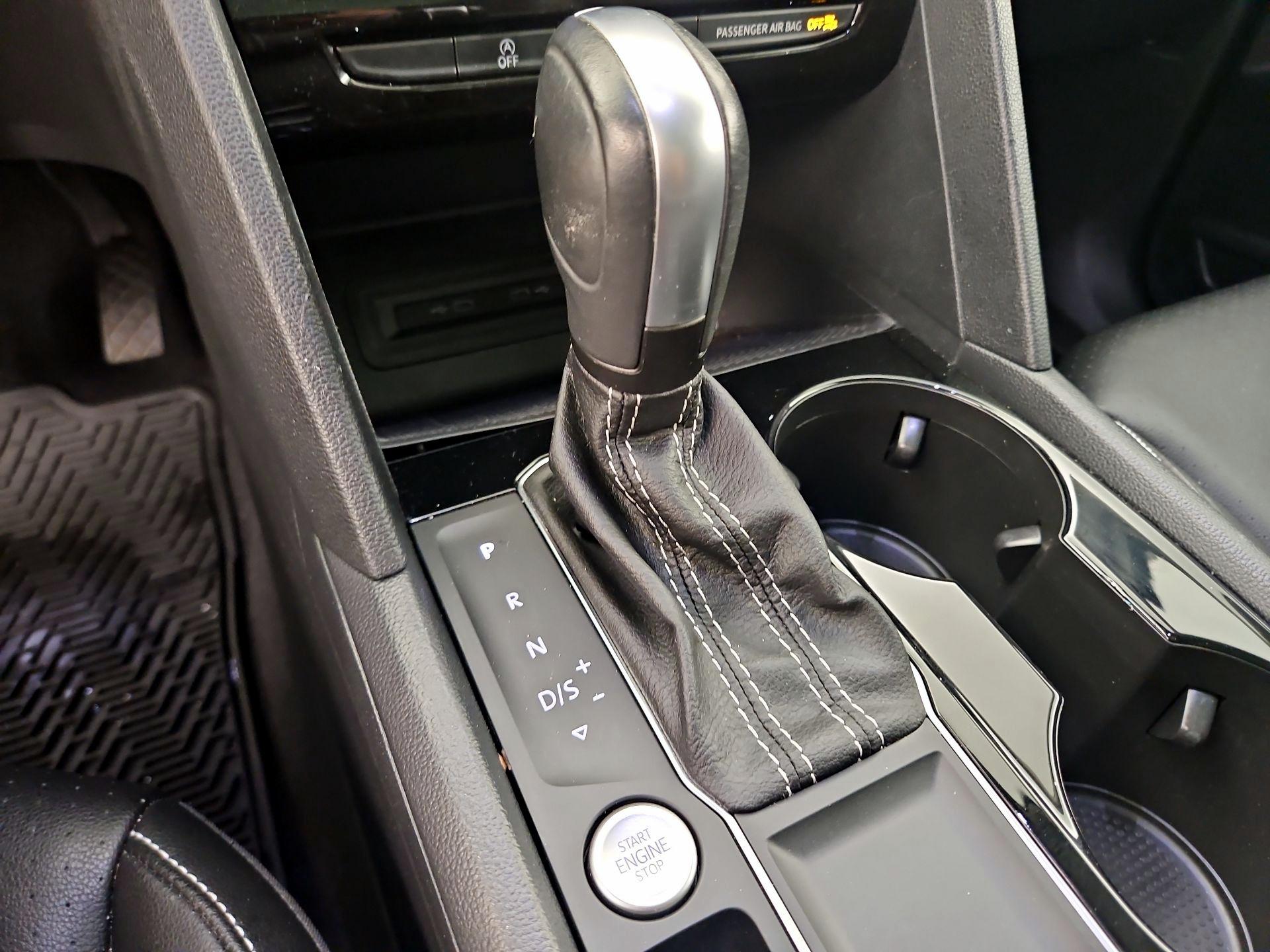 Thumbnail: 2023 Volkswagen Atlas - 17