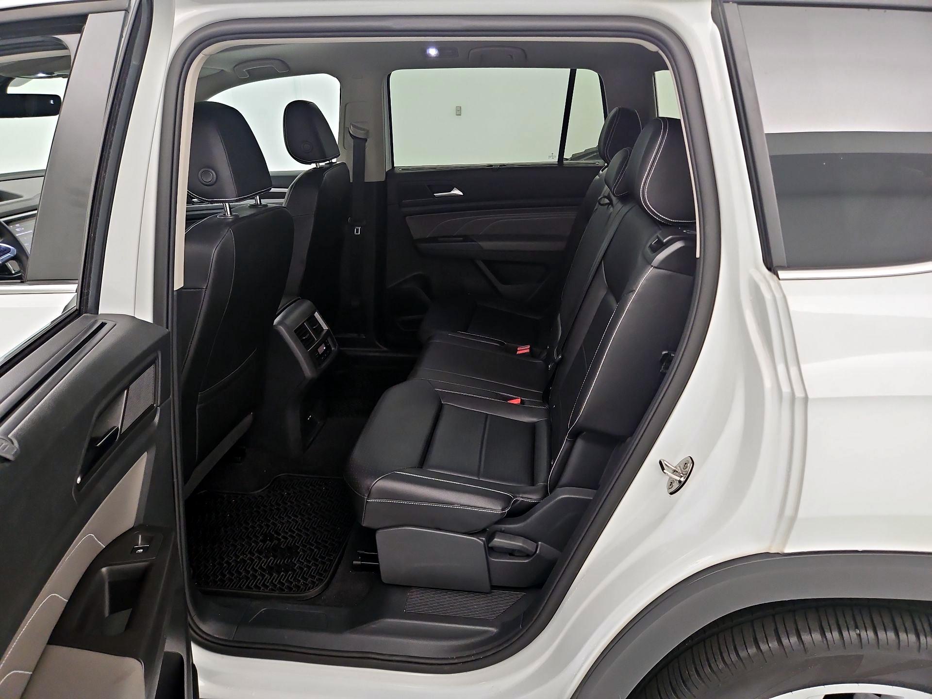 Thumbnail: 2023 Volkswagen Atlas - 19