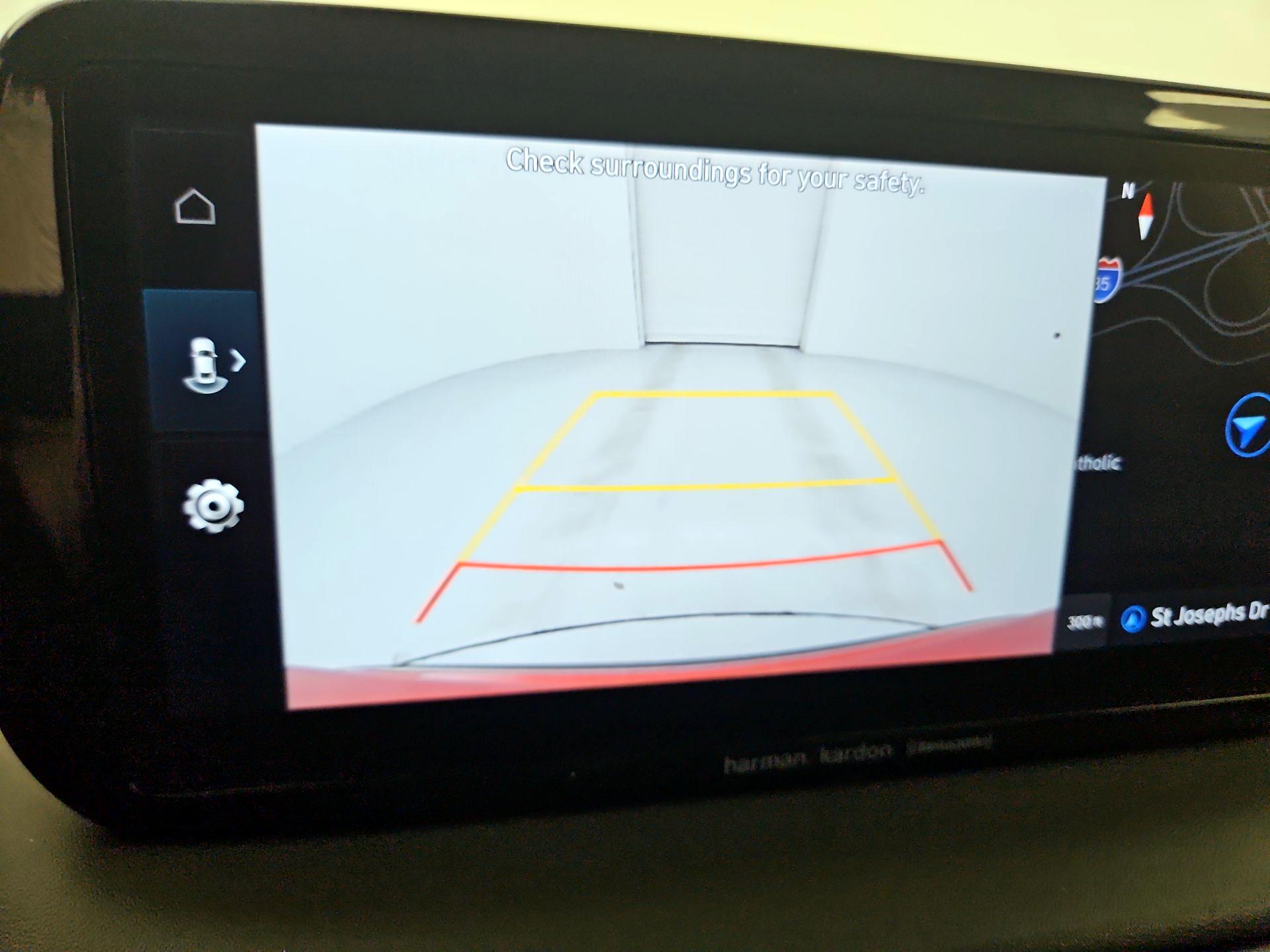 Thumbnail: 2022 Hyundai Santa Fe - 15