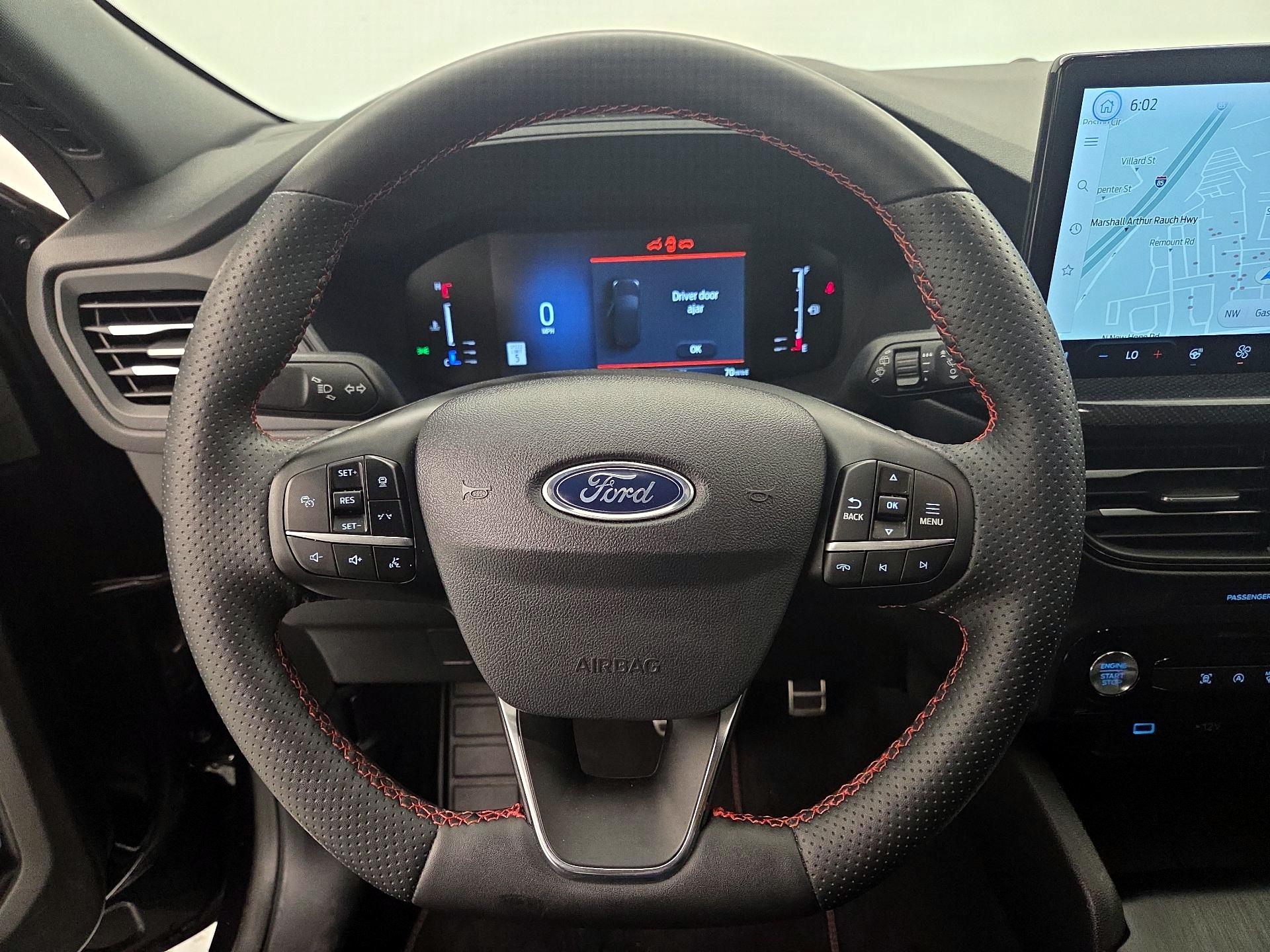 Thumbnail: 2023 Ford Escape - 10