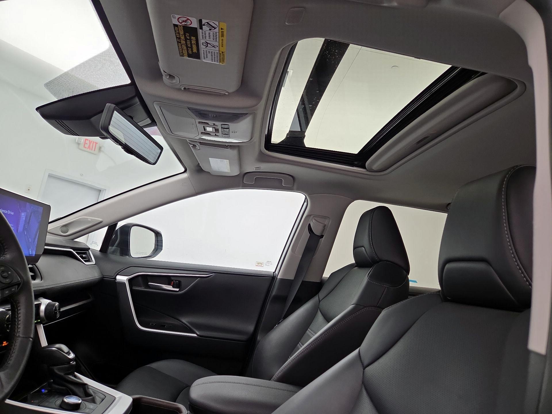 Thumbnail: 2023 Toyota RAV4 - 19