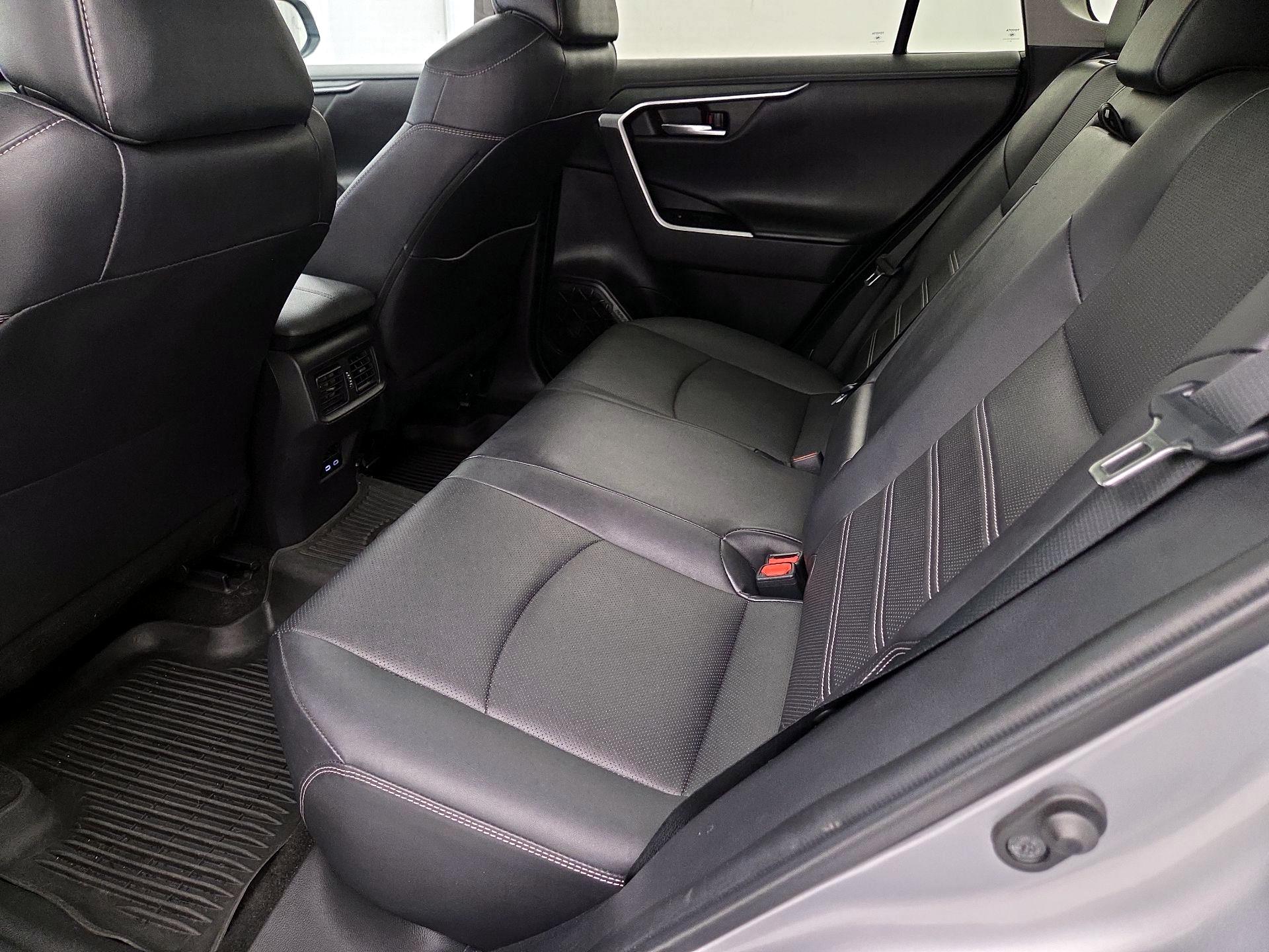 Thumbnail: 2023 Toyota RAV4 - 20