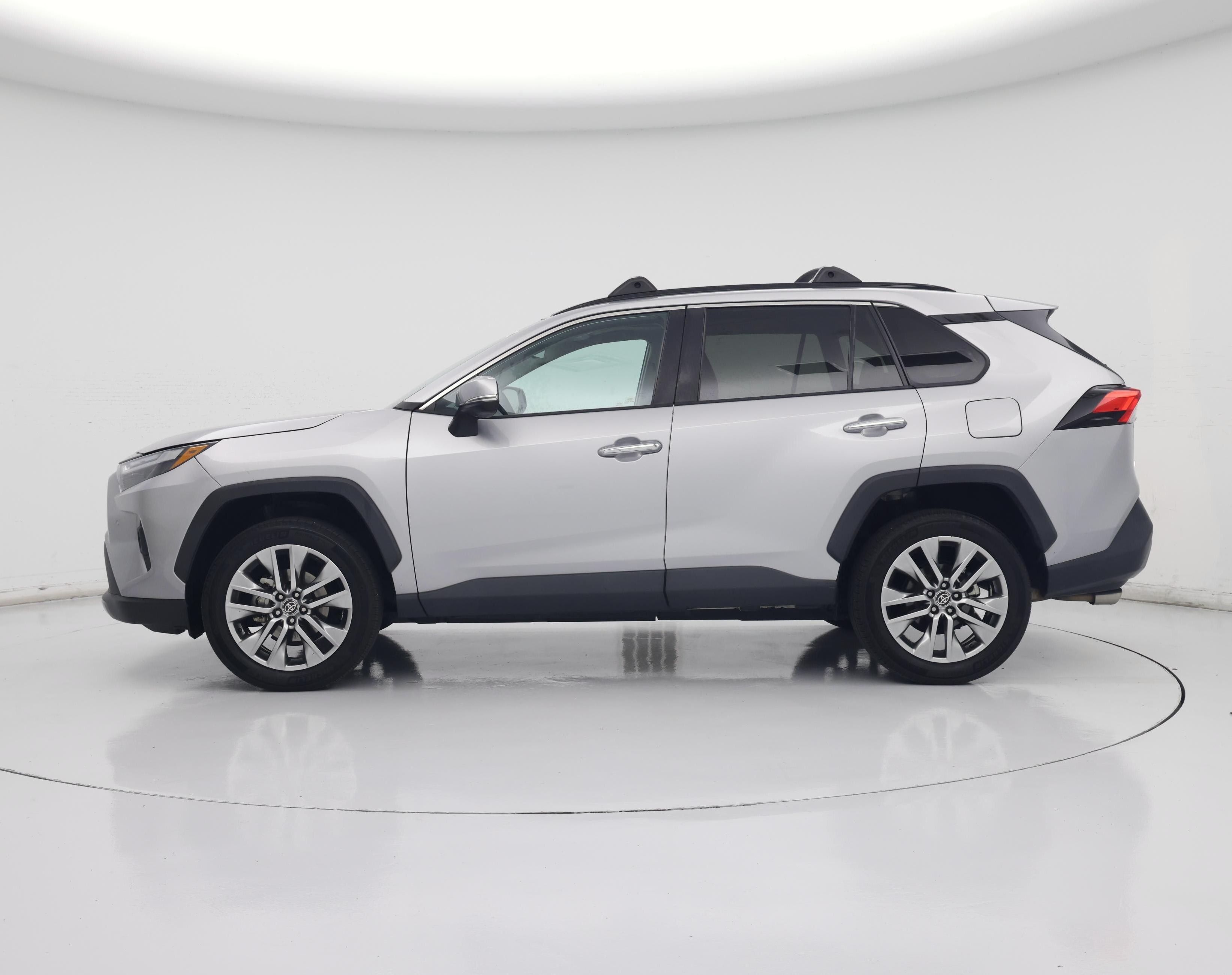Thumbnail: 2023 Toyota RAV4 - 3