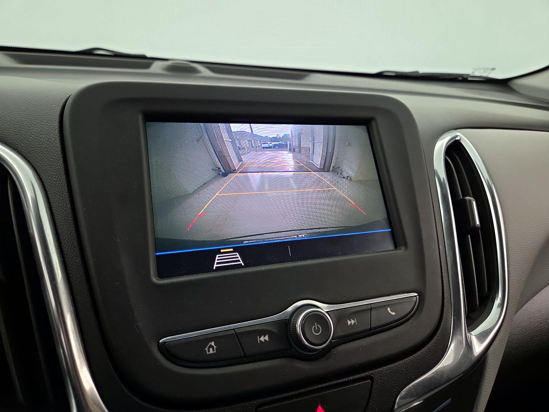 Thumbnail: 2021 Chevrolet Equinox - 14