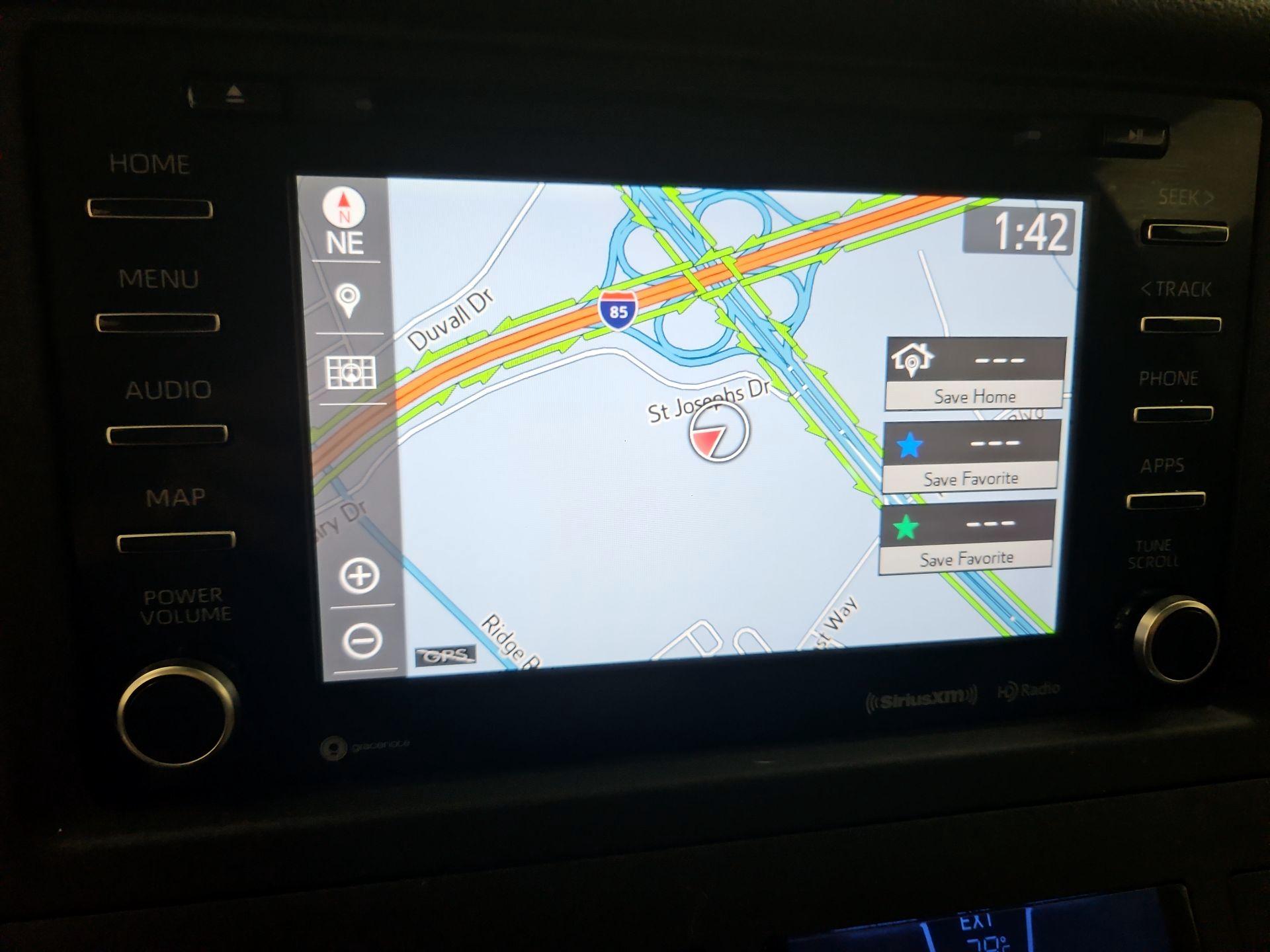 Thumbnail: 2018 Toyota Sienna - 14