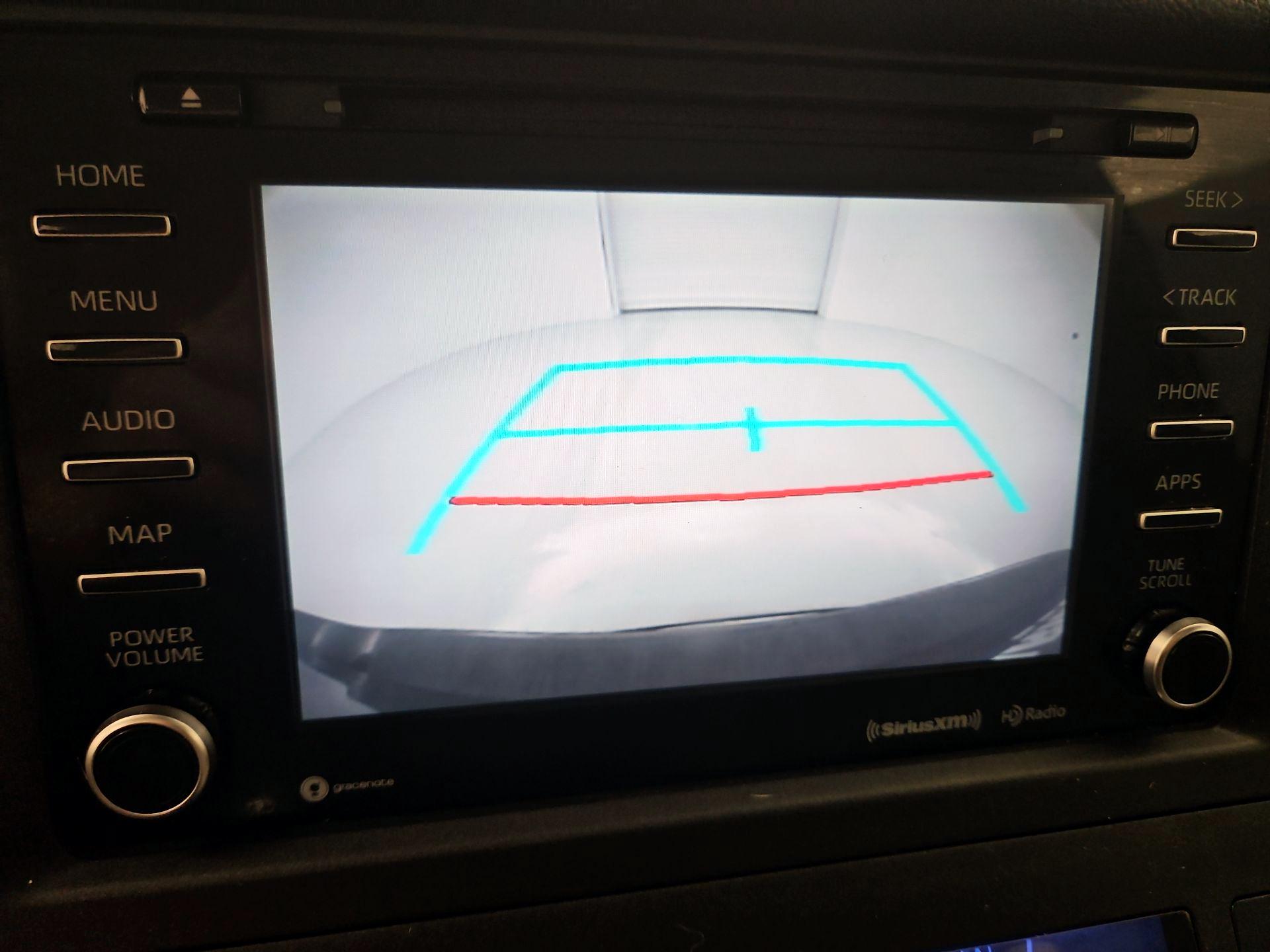 Thumbnail: 2018 Toyota Sienna - 15