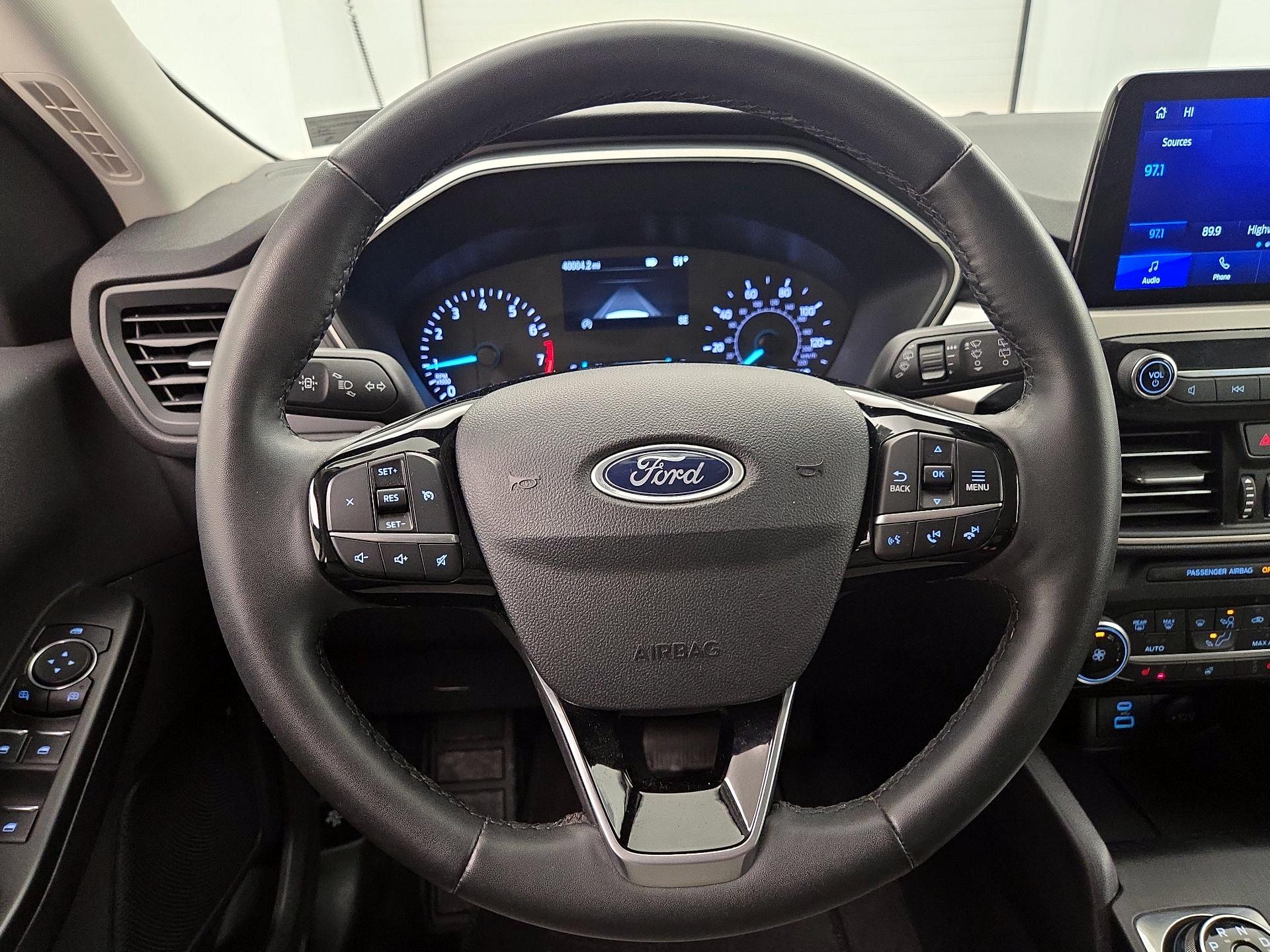 Thumbnail: 2022 Ford Escape - 10