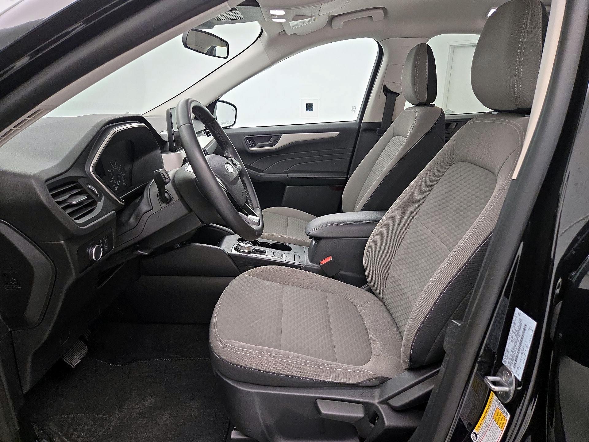 Thumbnail: 2022 Ford Escape - 11