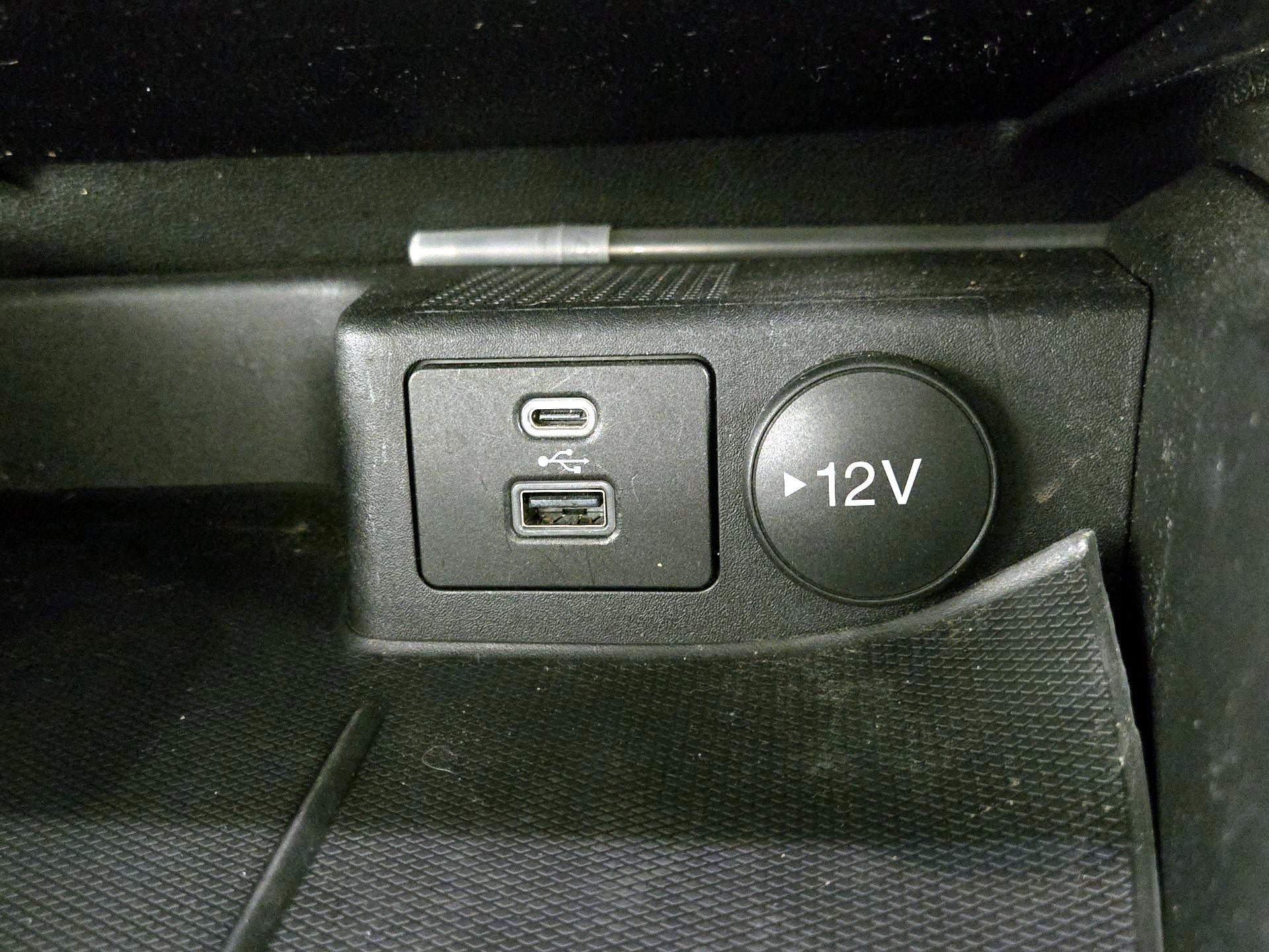 Thumbnail: 2022 Ford Escape - 18