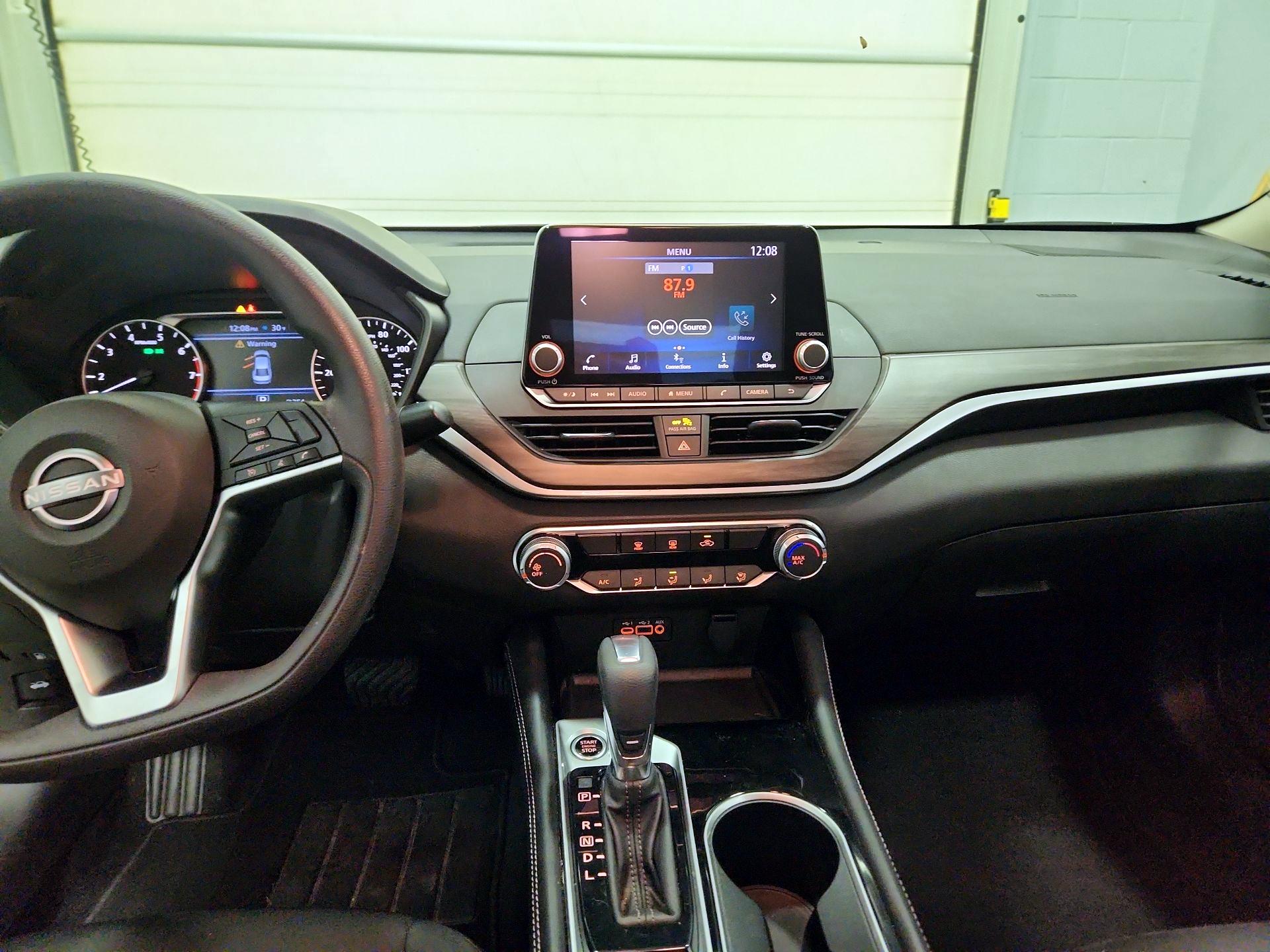 Thumbnail: 2023 Nissan Altima - 9