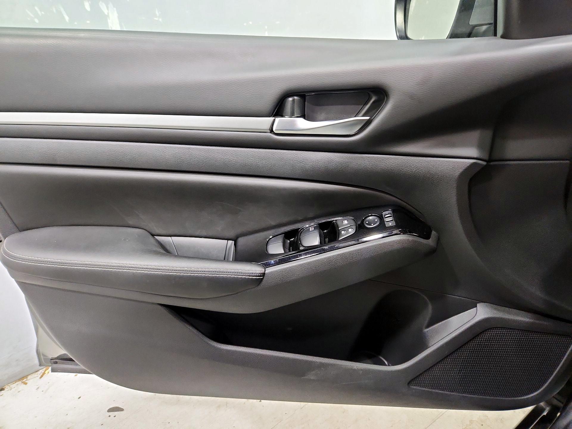 Thumbnail: 2023 Nissan Altima - 12