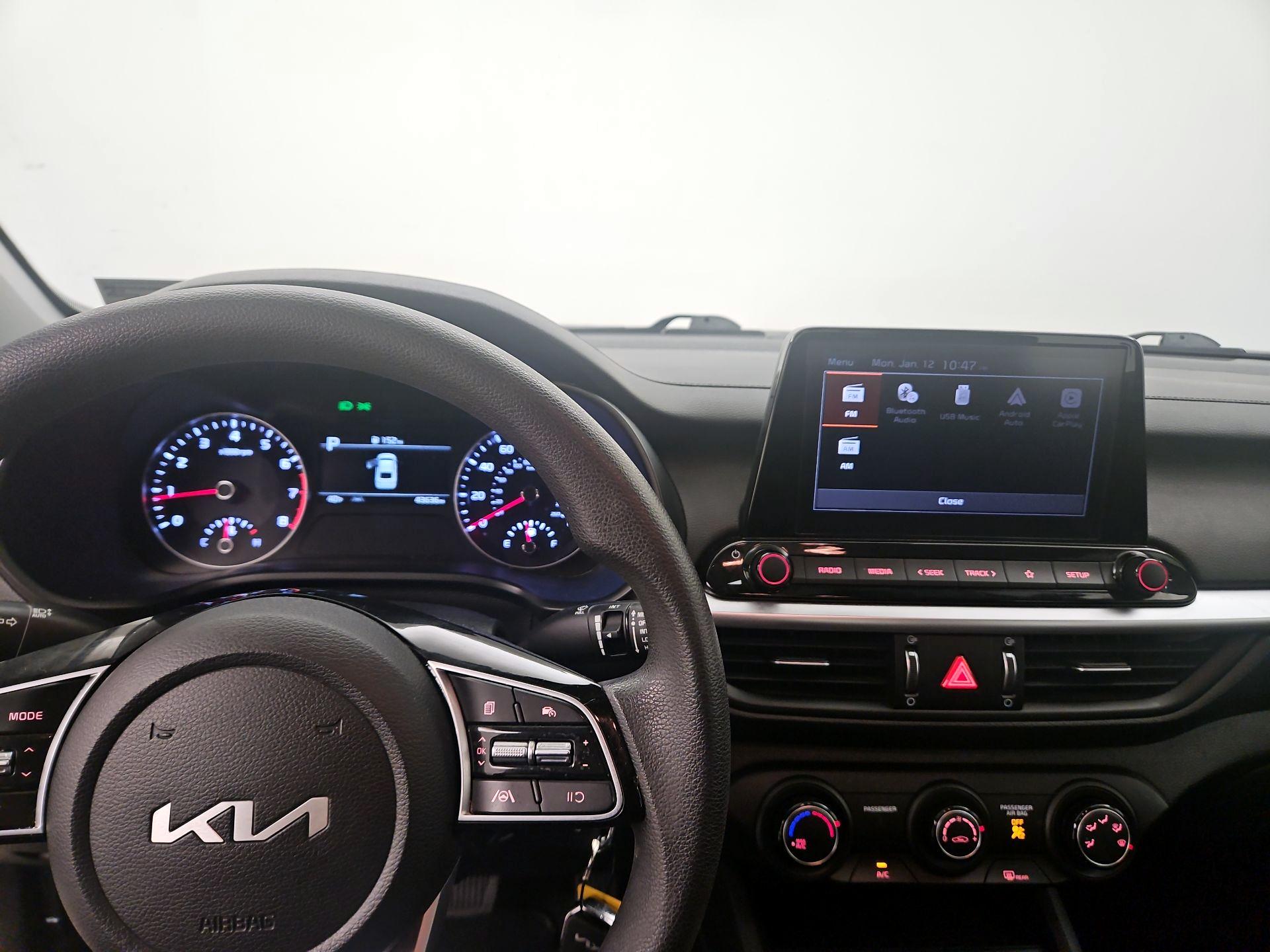 Thumbnail: 2023 Kia Forte - 9