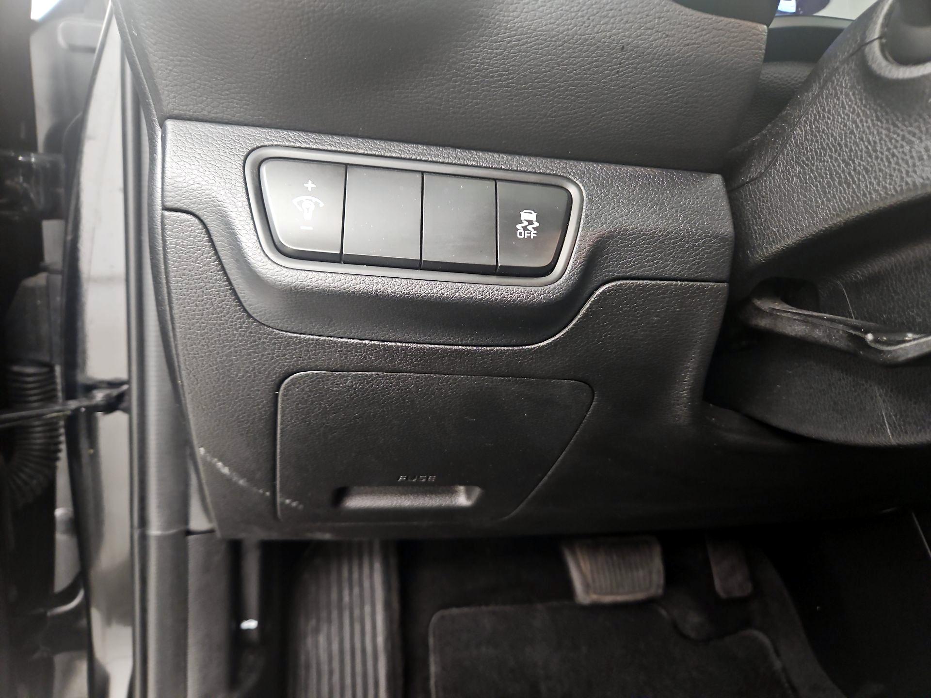 Thumbnail: 2023 Kia Forte - 13