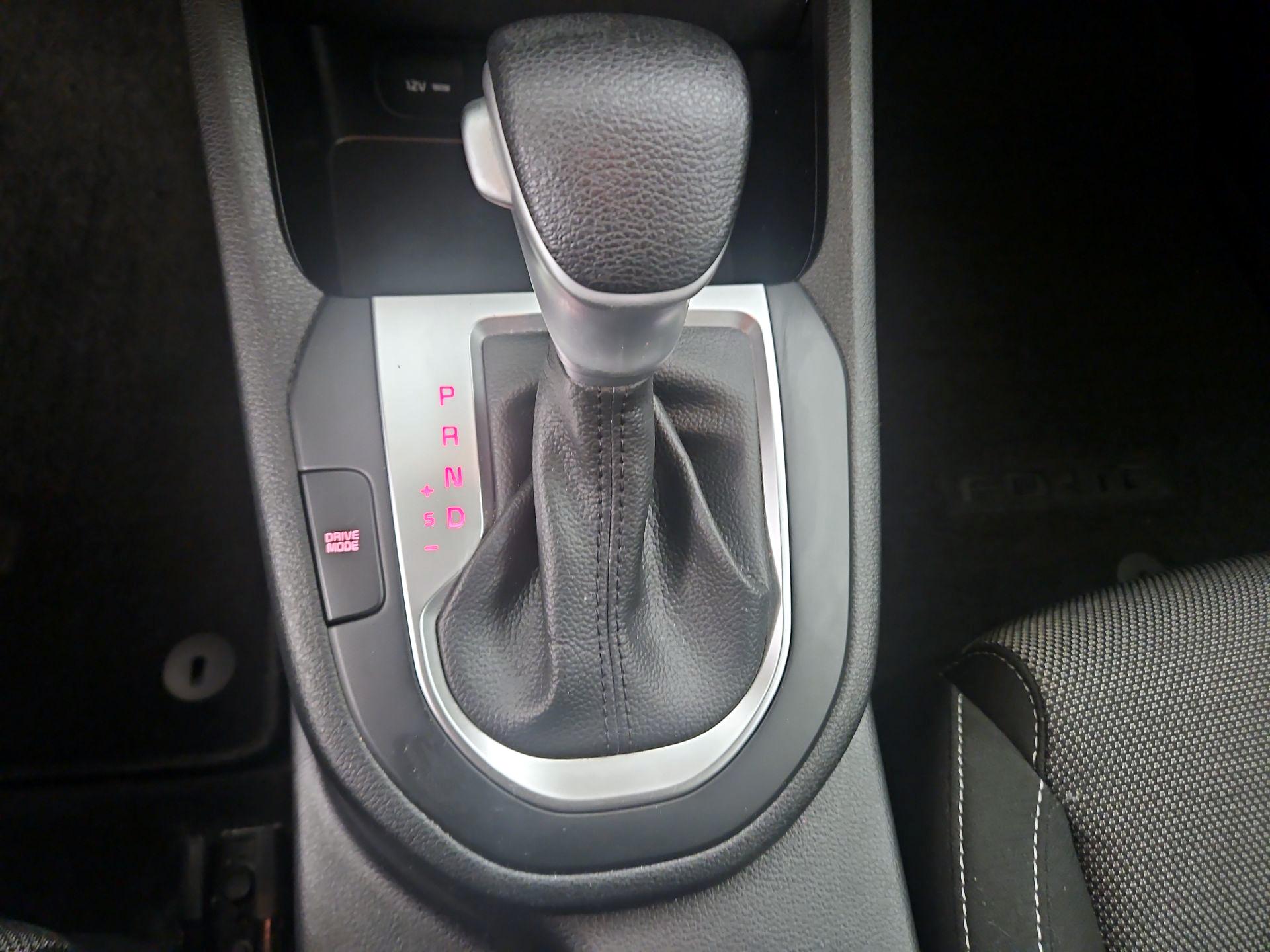 Thumbnail: 2023 Kia Forte - 17