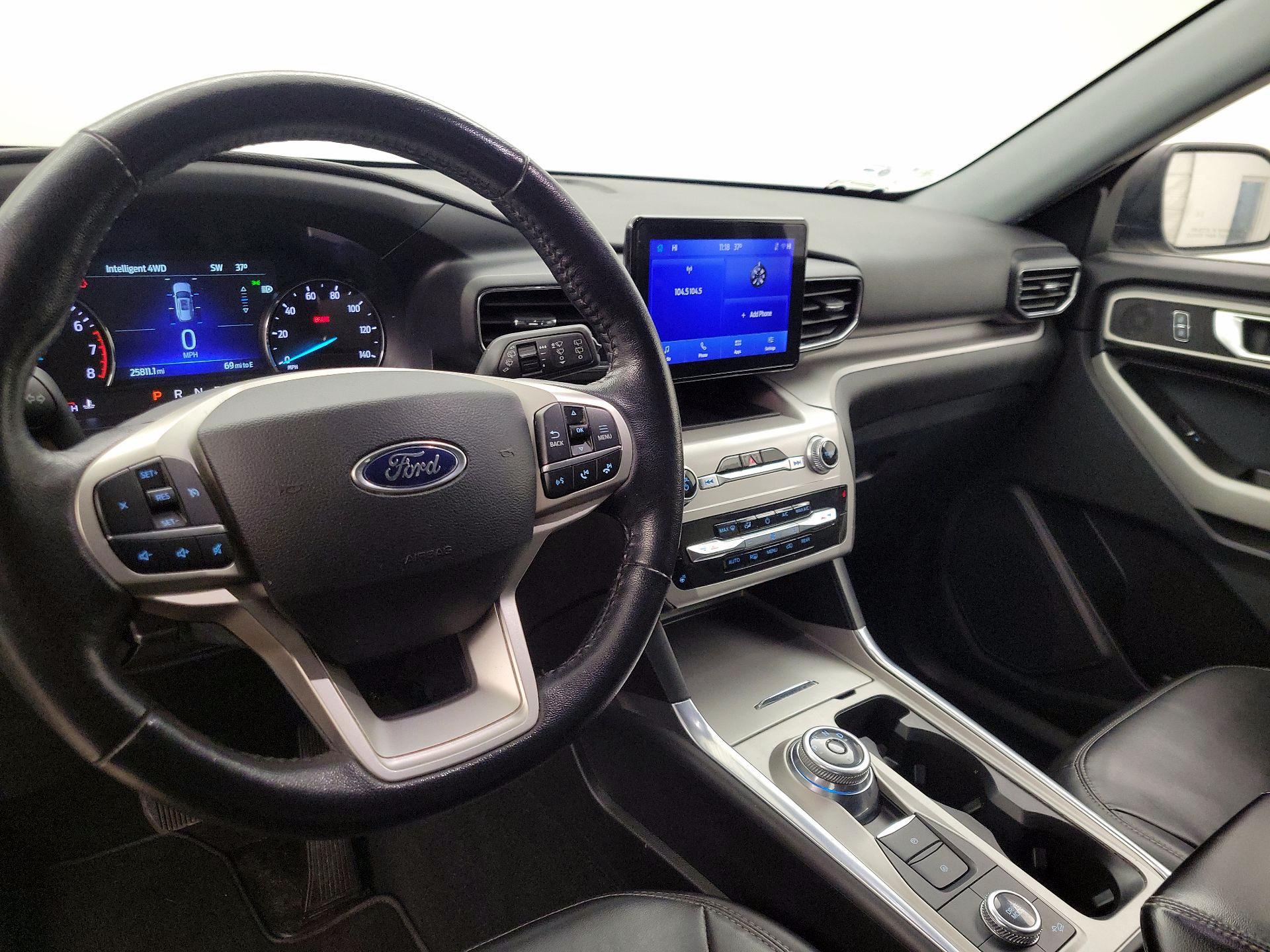 Thumbnail: 2022 Ford Explorer - 9