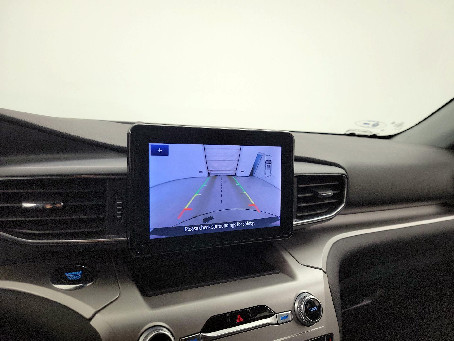 Thumbnail: 2022 Ford Explorer - 14