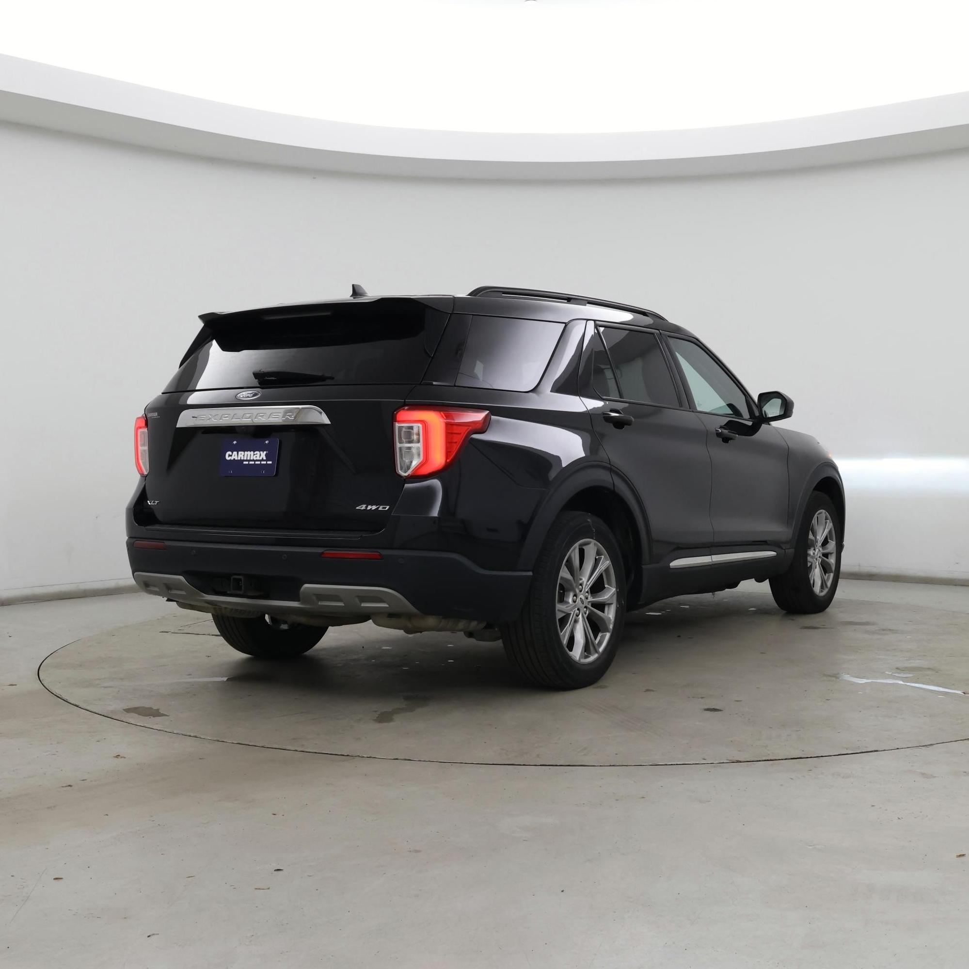 Thumbnail: 2022 Ford Explorer - 8