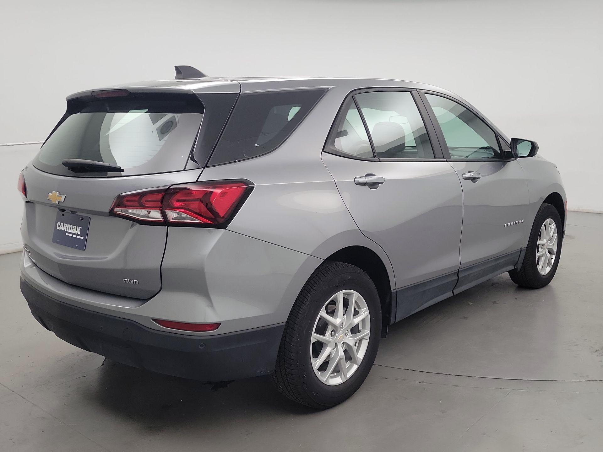 Thumbnail: 2023 Chevrolet Equinox - 5