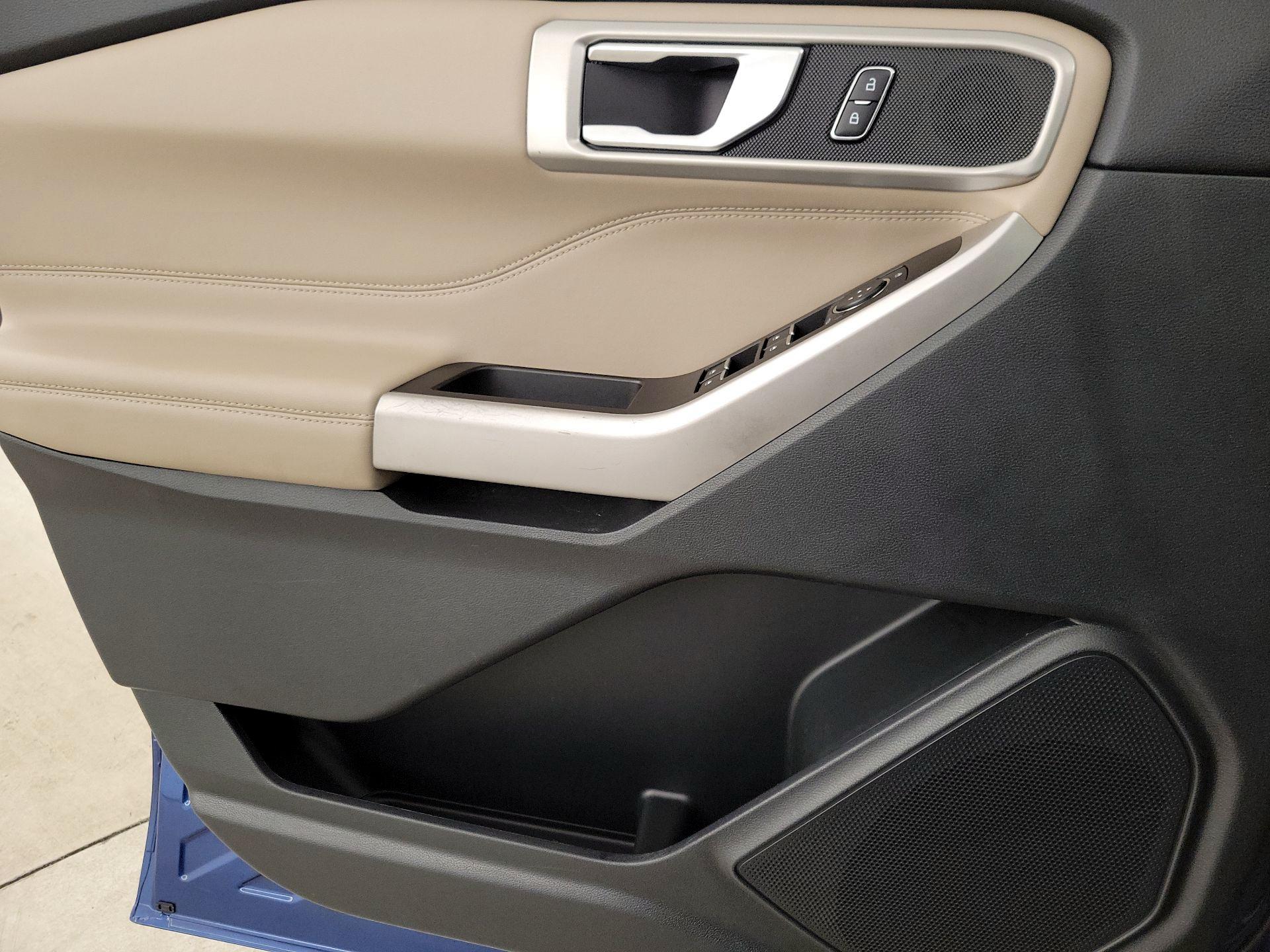 Thumbnail: 2022 Ford Explorer - 12