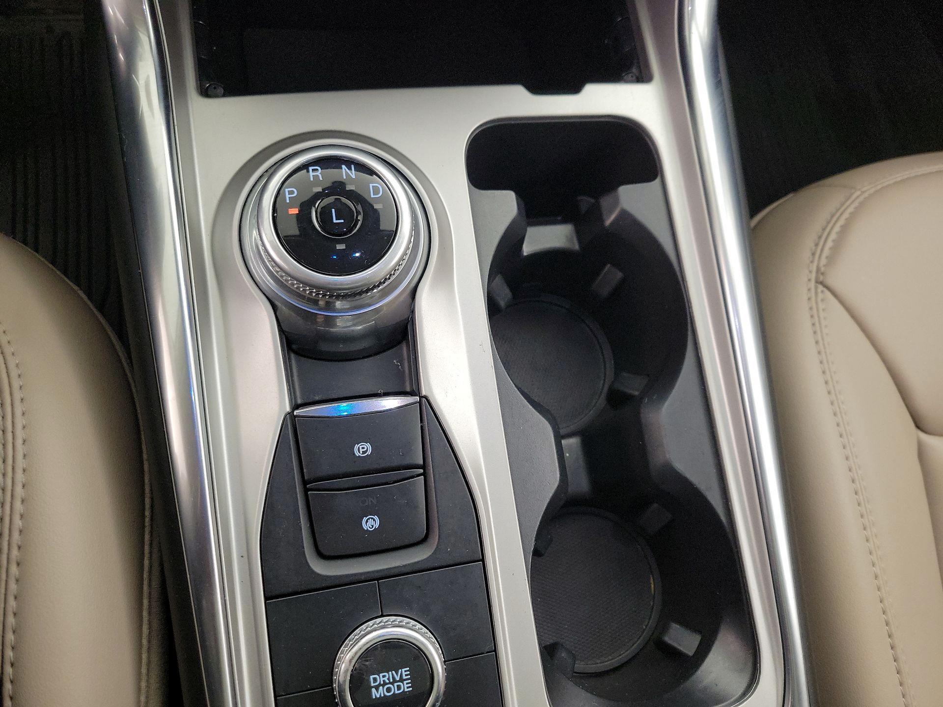 Thumbnail: 2022 Ford Explorer - 18