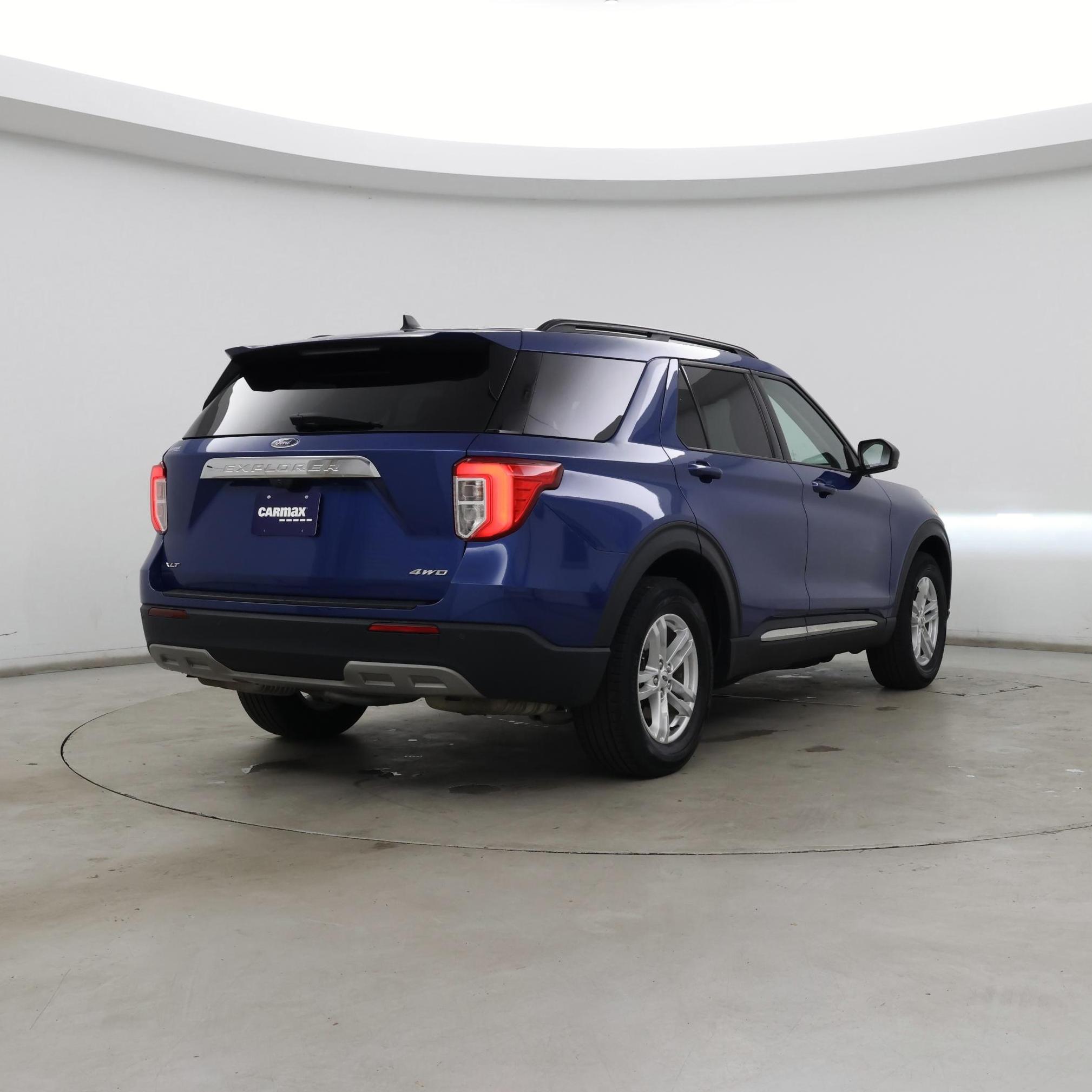 Thumbnail: 2022 Ford Explorer - 8