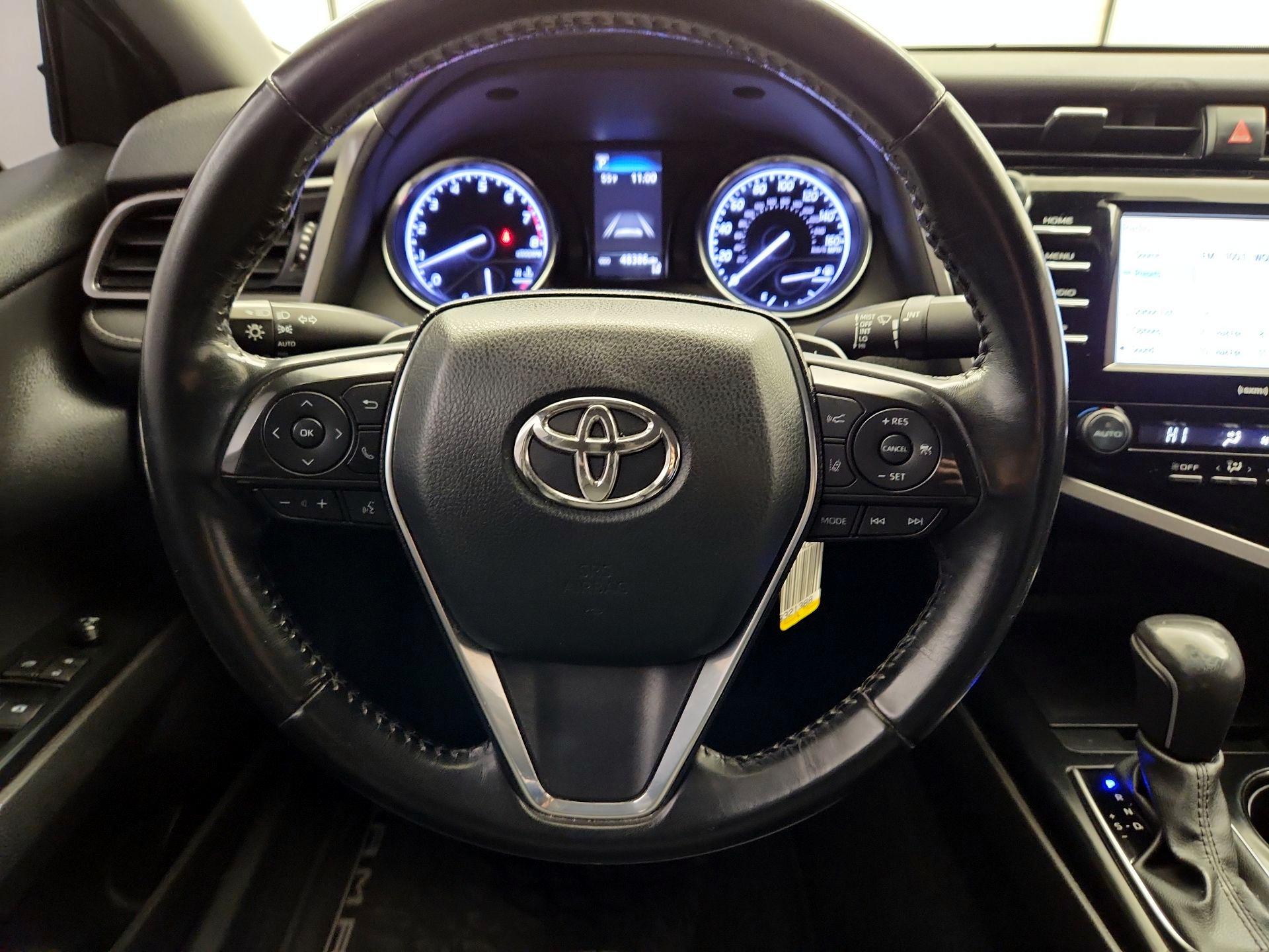 Thumbnail: 2020 Toyota Camry - 10