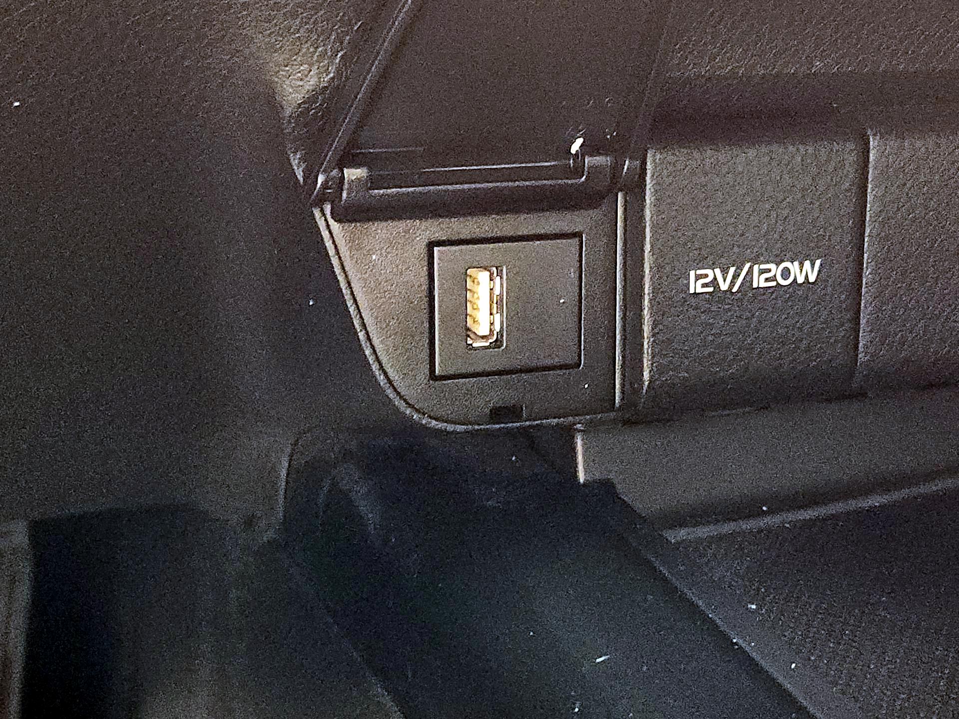 Thumbnail: 2020 Toyota Camry - 18