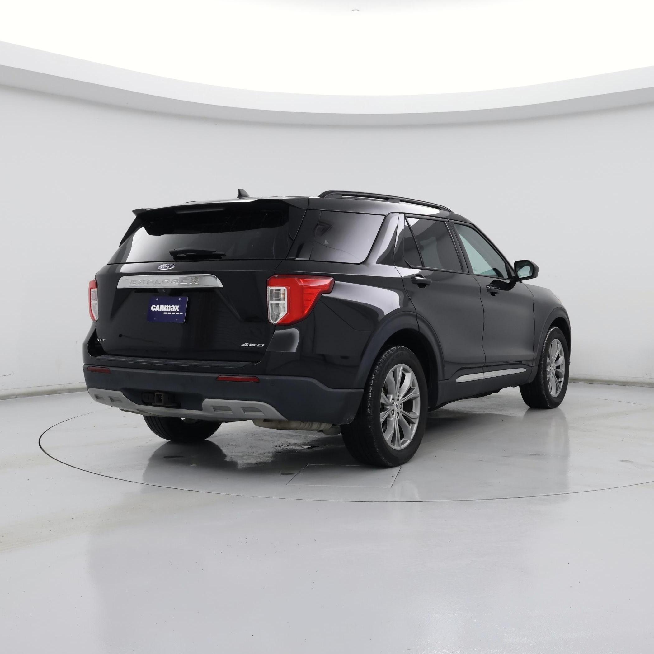 Thumbnail: 2022 Ford Explorer - 8