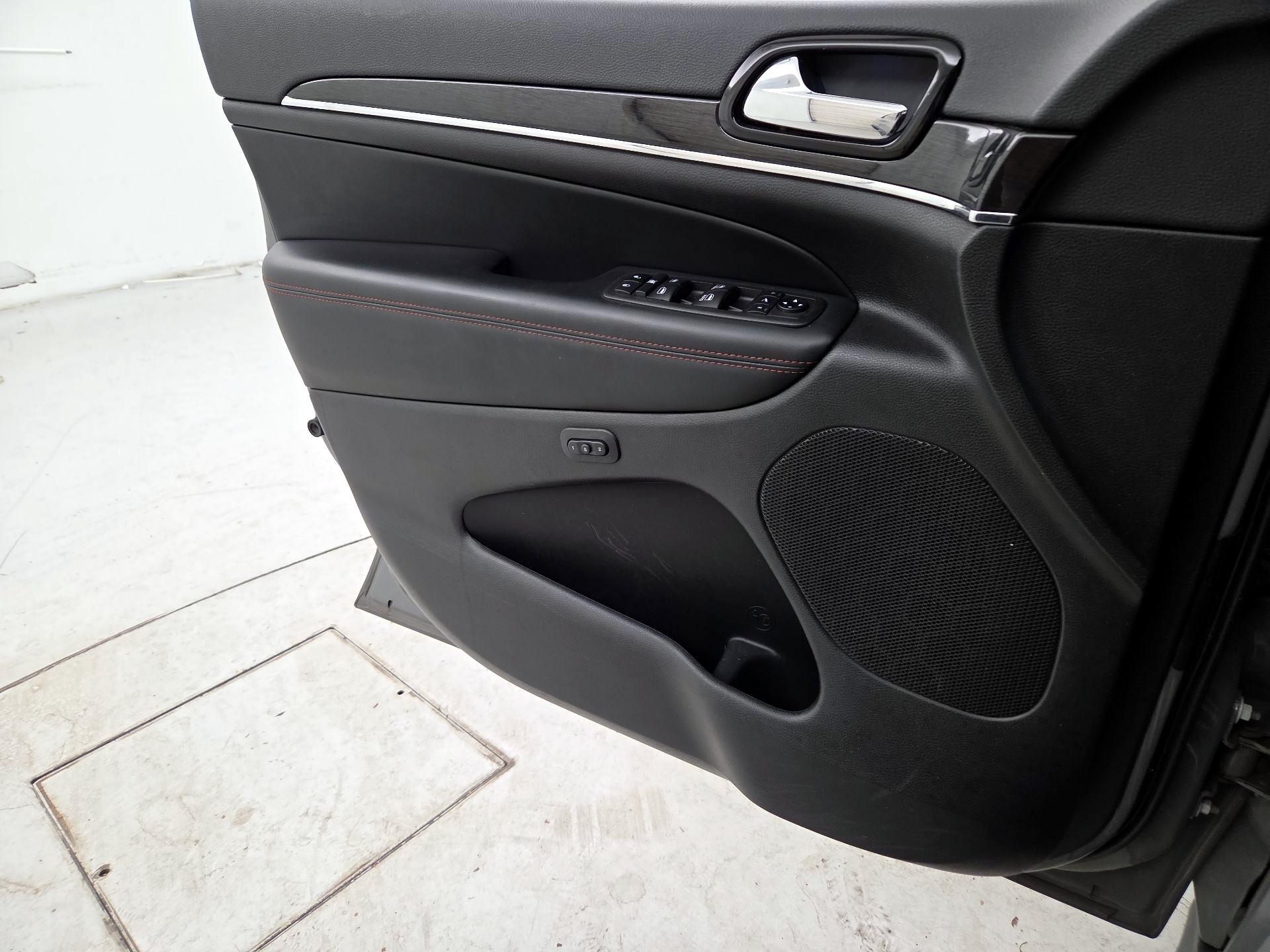 Thumbnail: 2021 Jeep Grand Cherokee - 12