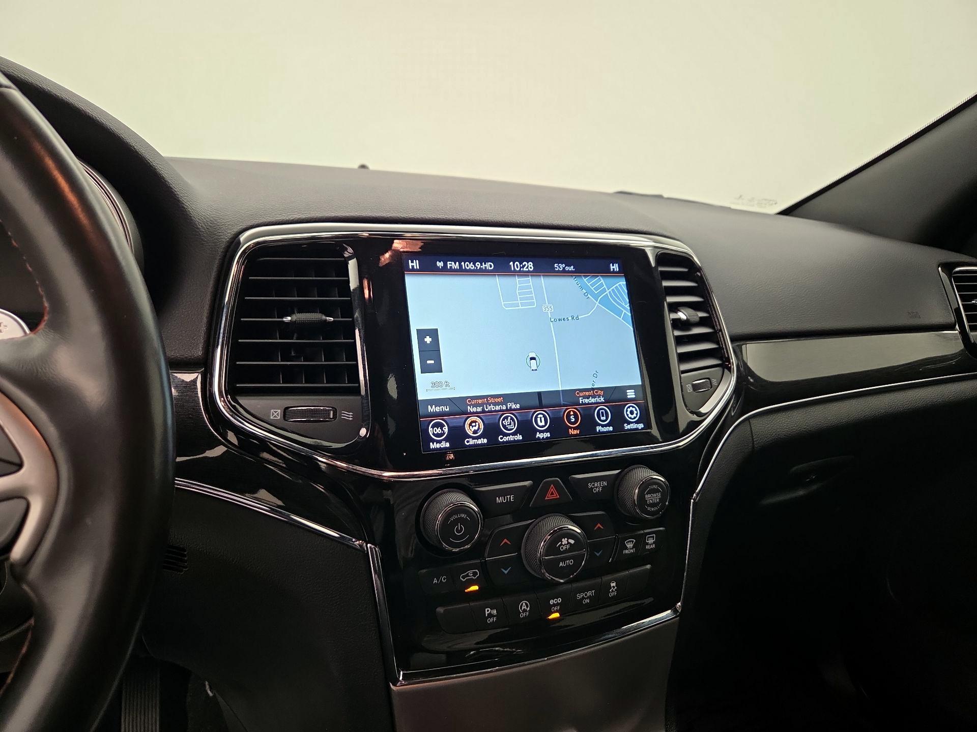 Thumbnail: 2021 Jeep Grand Cherokee - 14