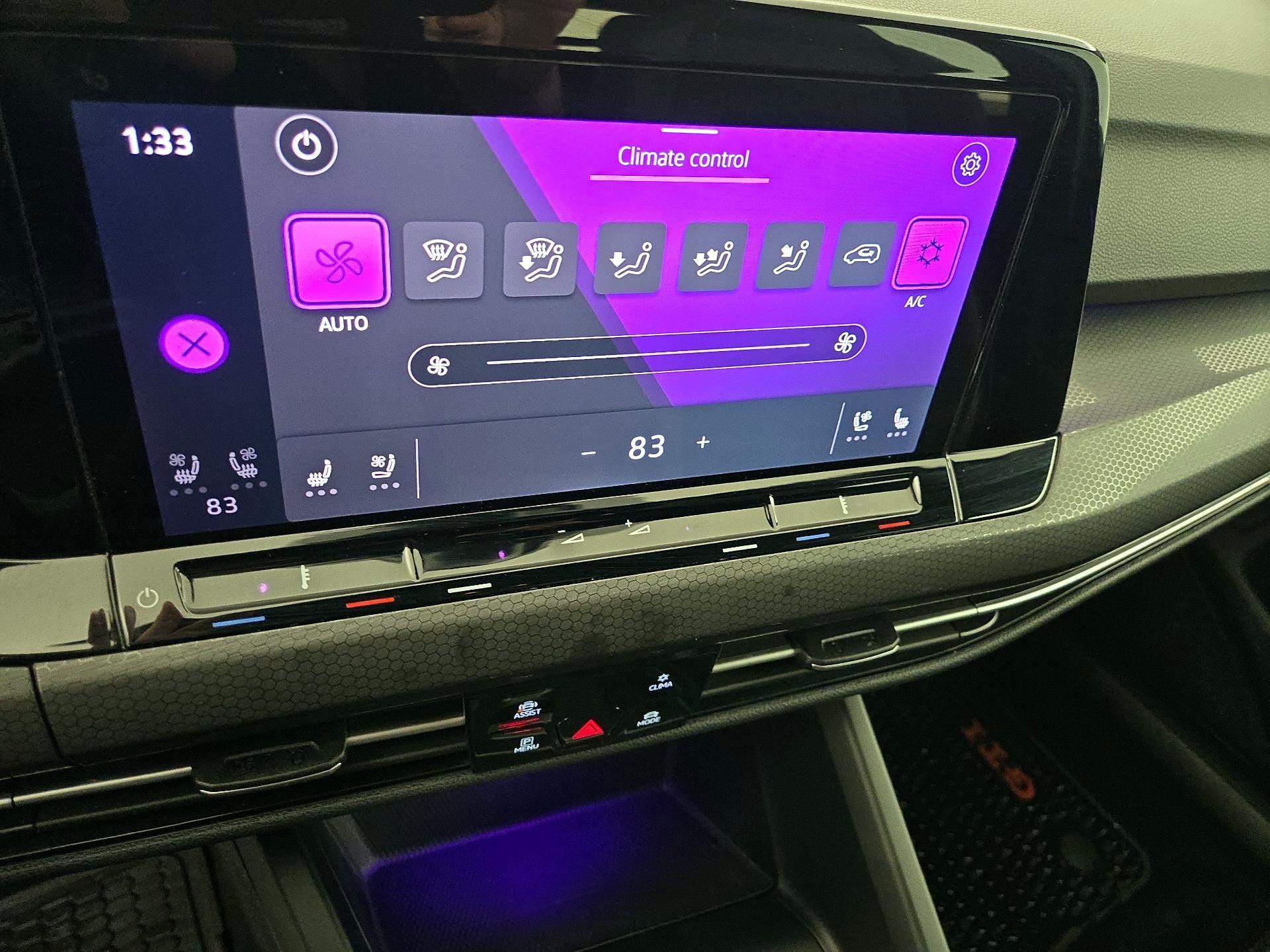 Thumbnail: 2022 Volkswagen Golf - 17