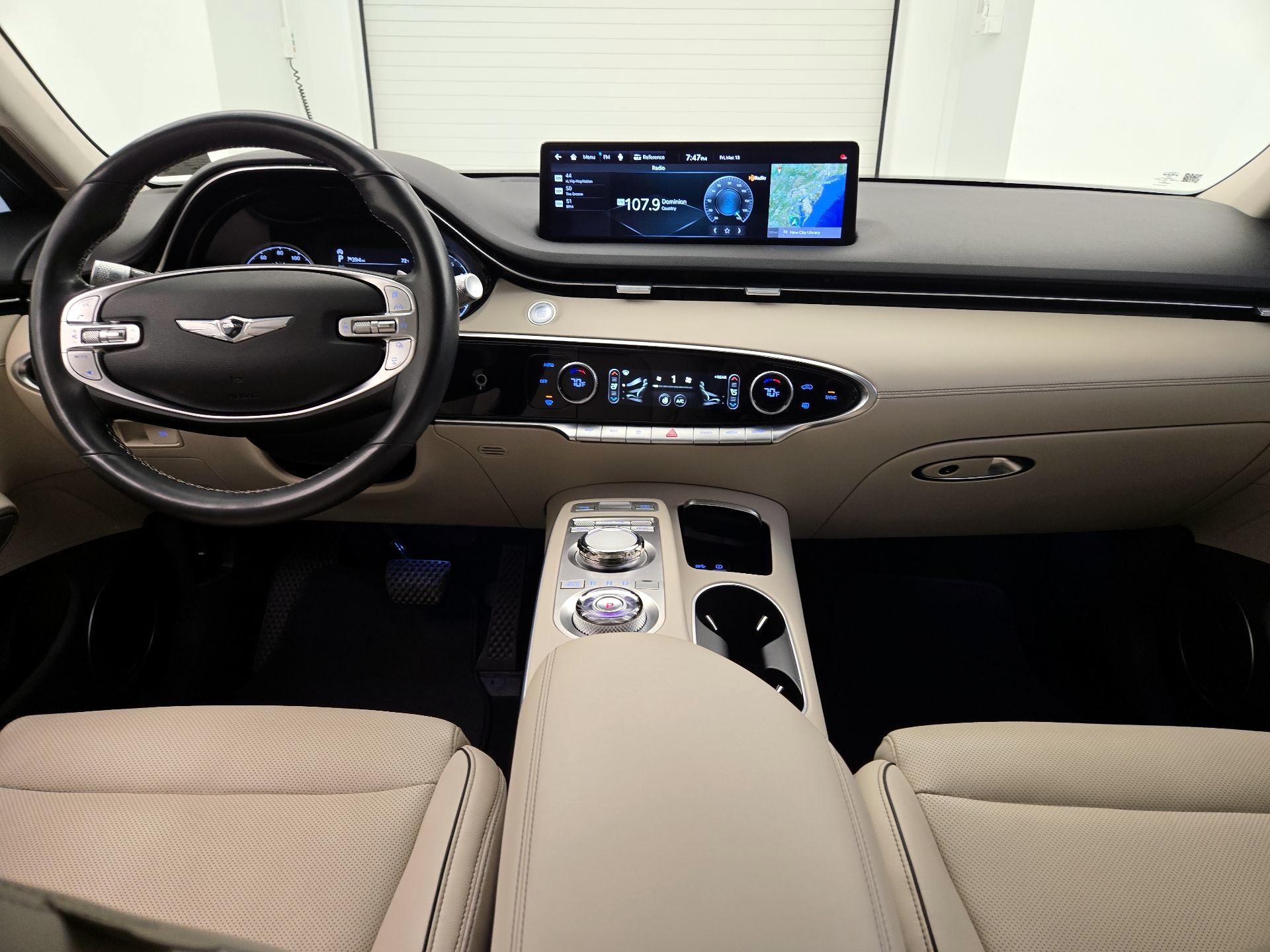 Thumbnail: 2022 Genesis GV70 - 9