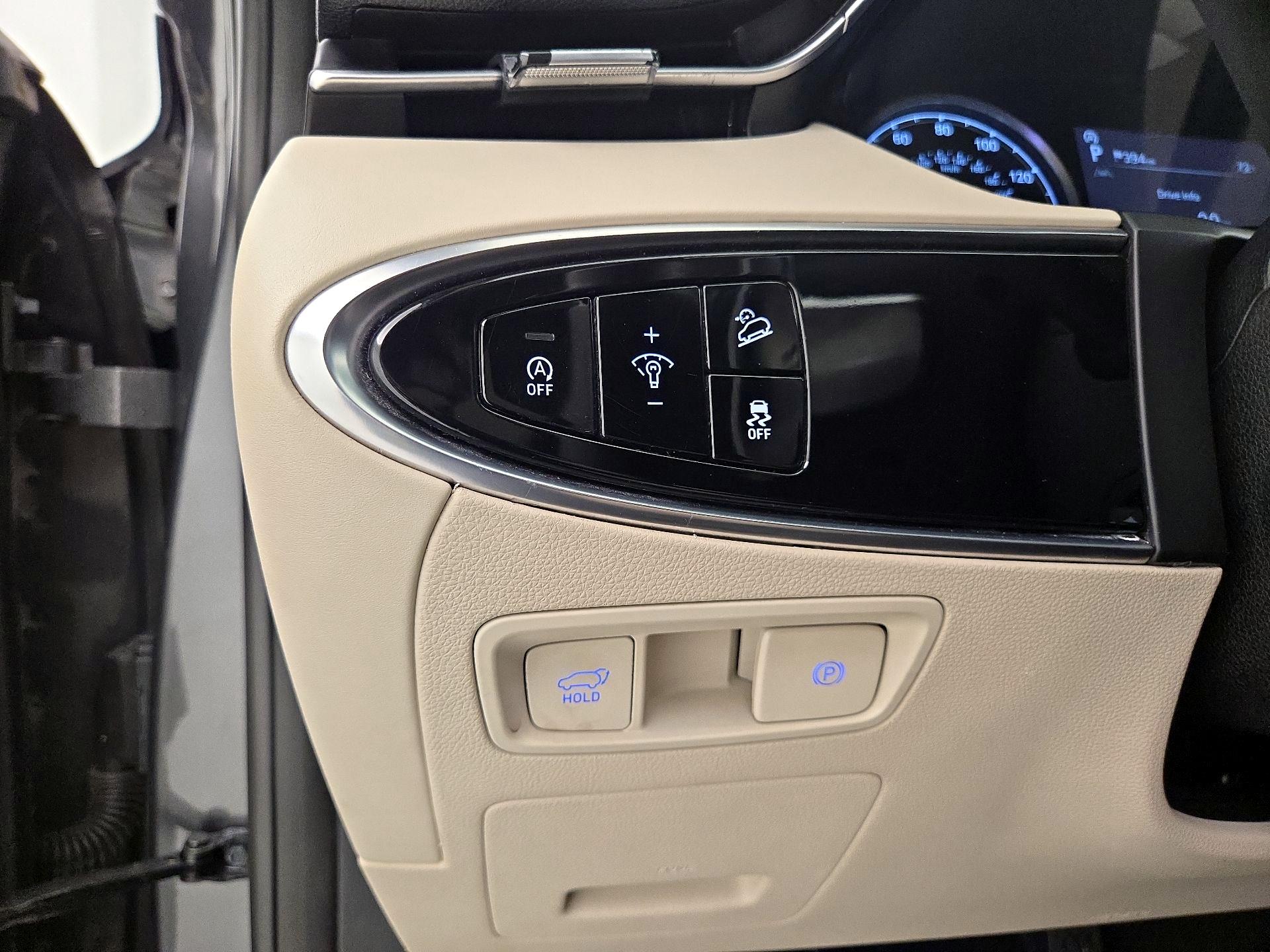 Thumbnail: 2022 Genesis GV70 - 13