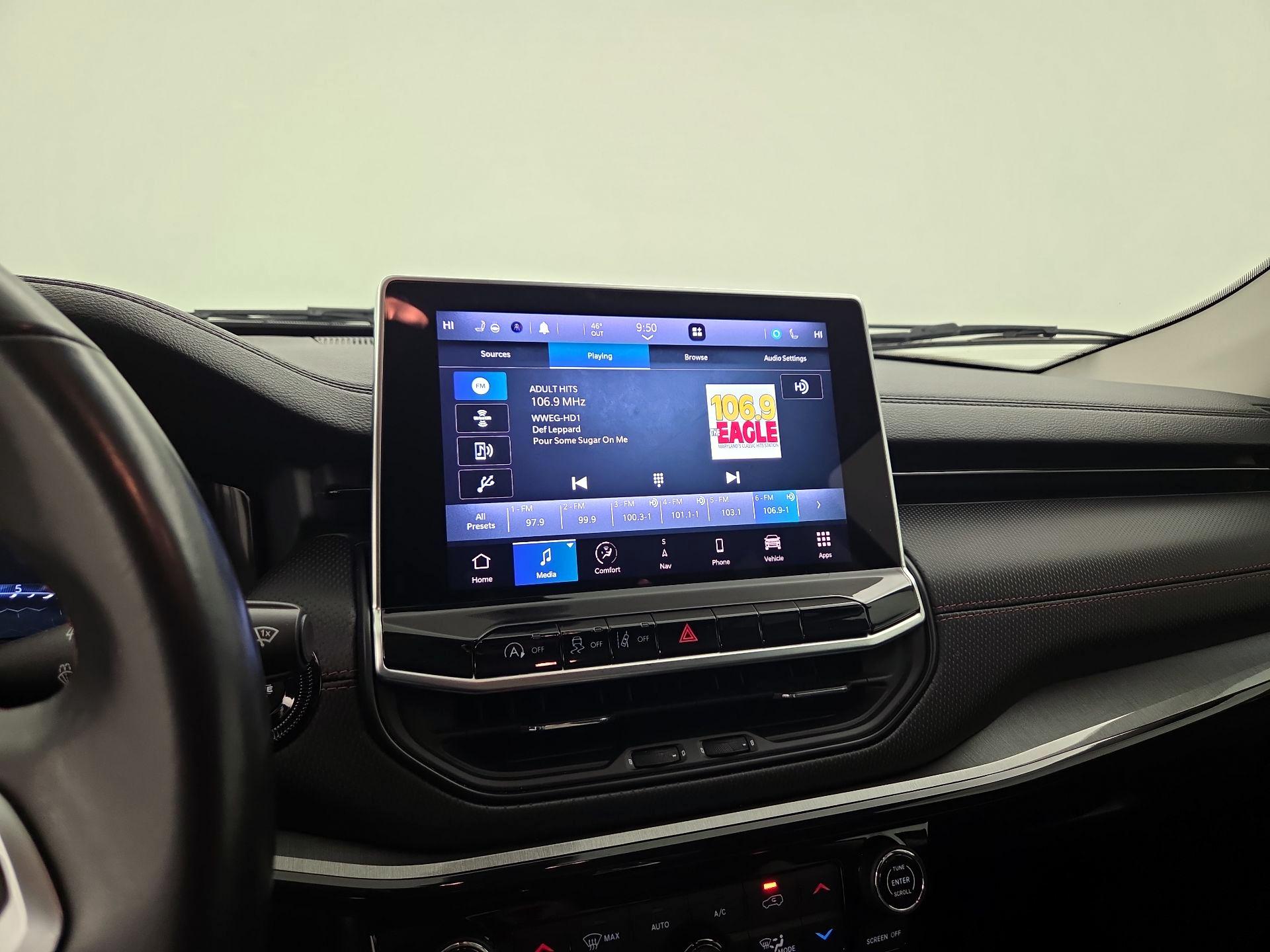 Thumbnail: 2022 Jeep Compass - 16