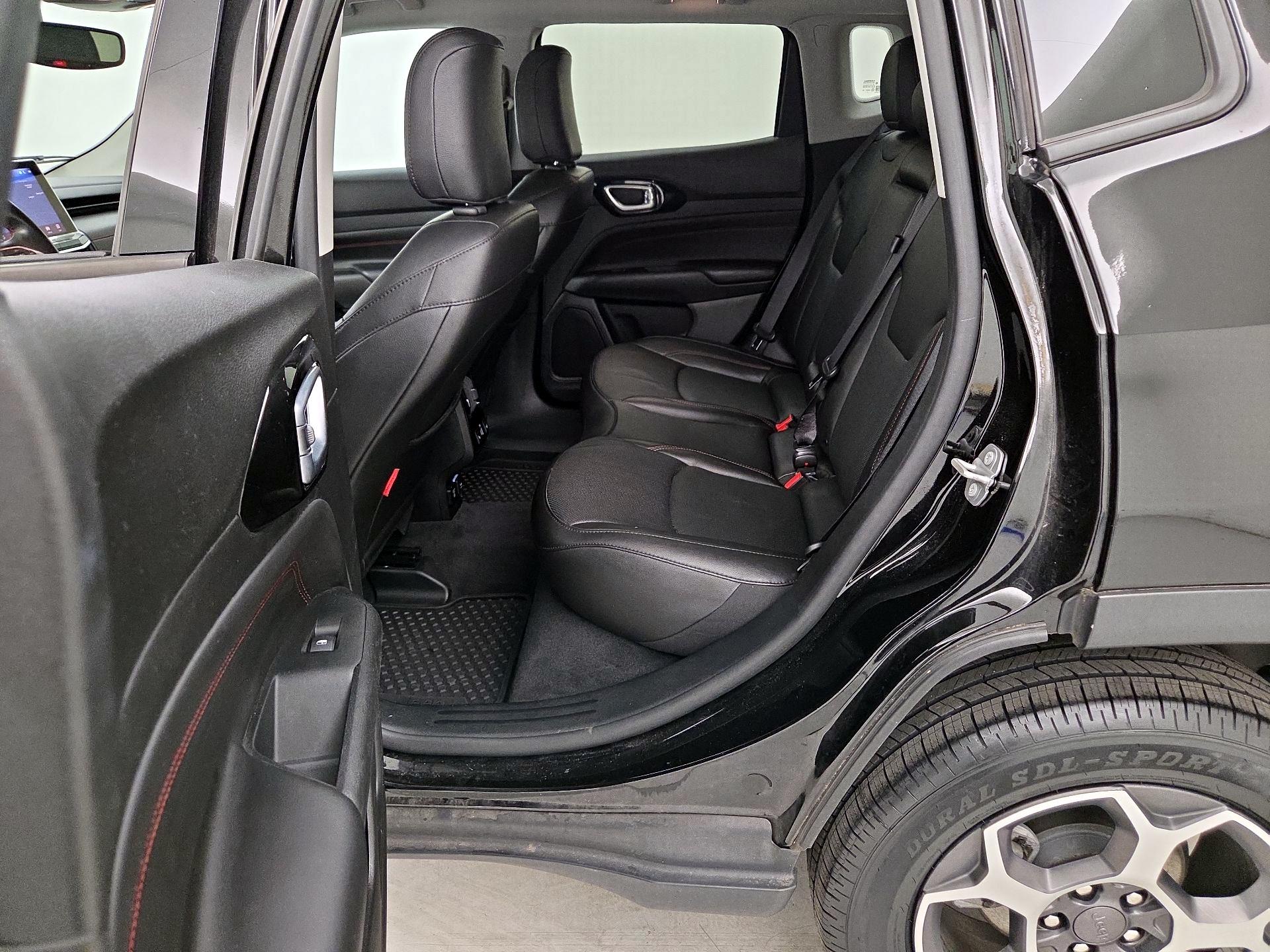 Thumbnail: 2022 Jeep Compass - 20