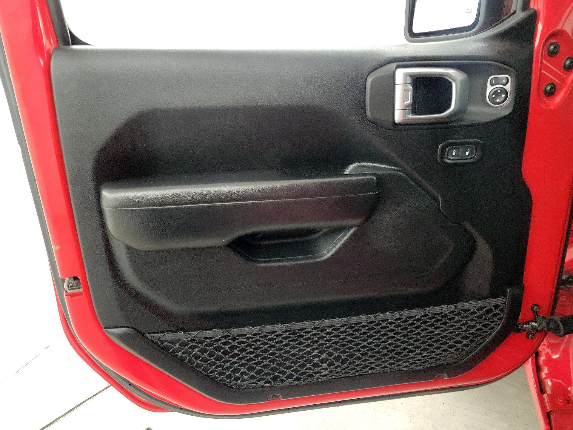 Thumbnail: 2020 Jeep Gladiator - 12