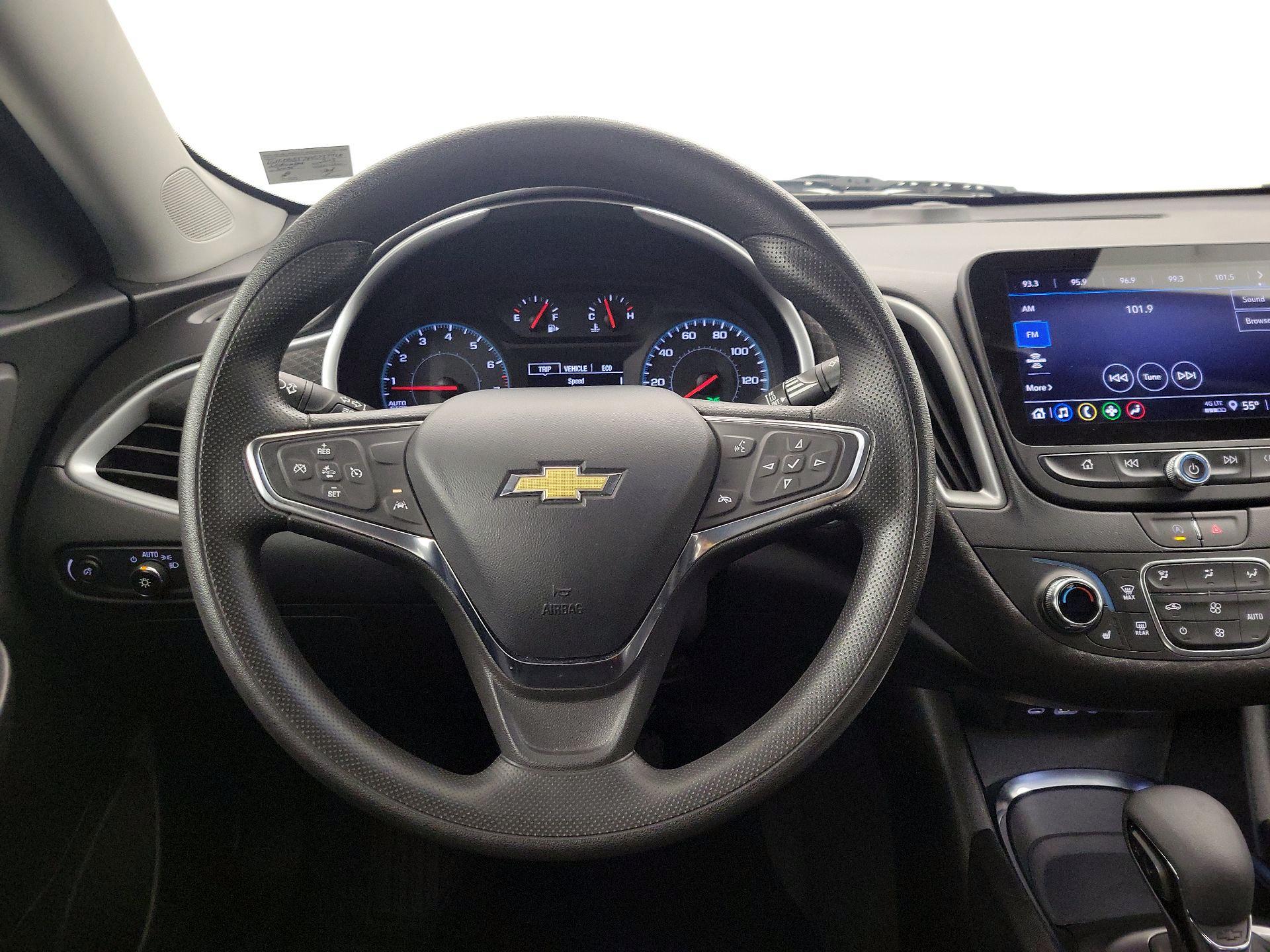 Thumbnail: 2023 Chevrolet Malibu - 10