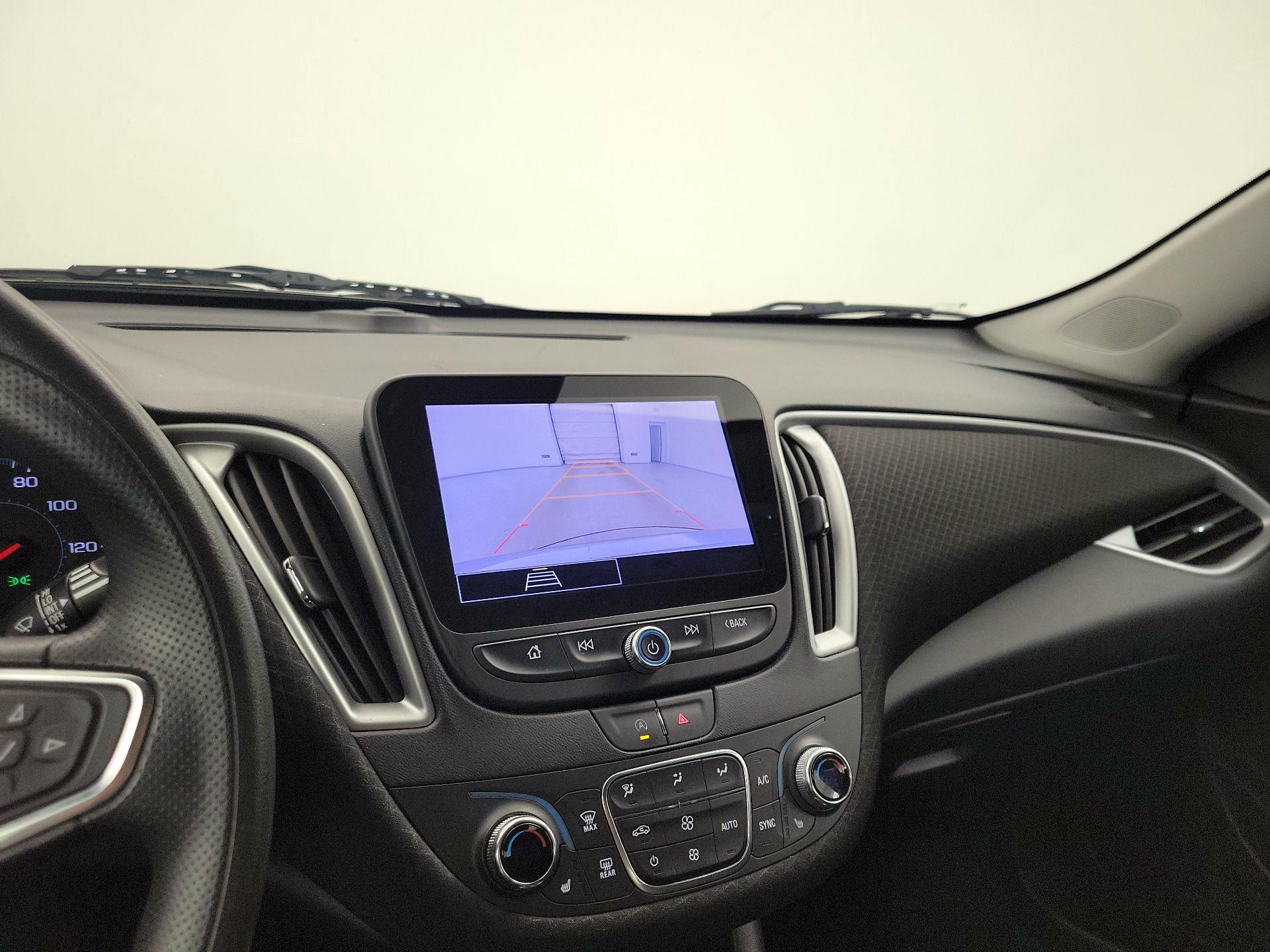 Thumbnail: 2023 Chevrolet Malibu - 14